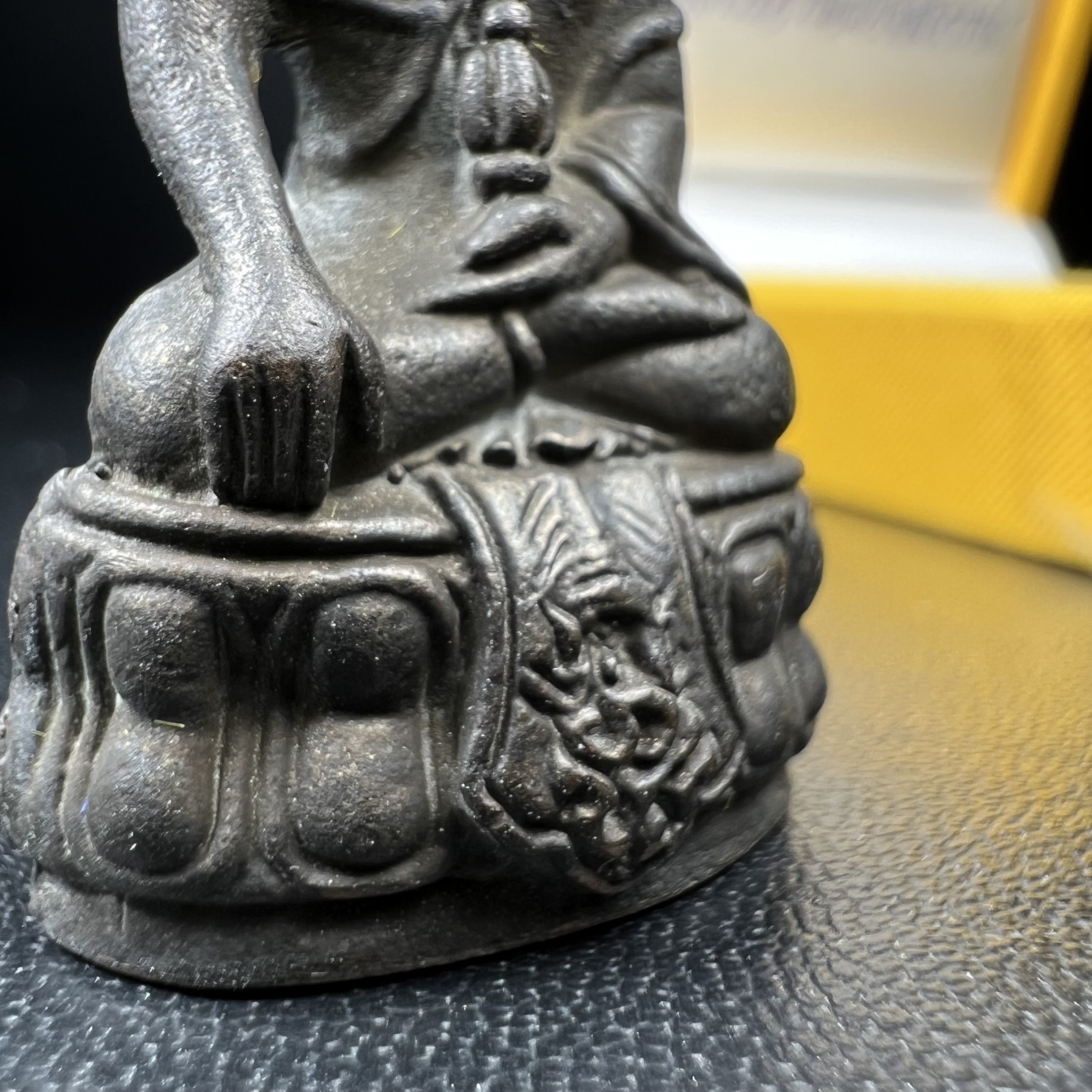 พระกริ่ง ภปร รุ่นสร้างหอพระมหาวิทยาลัยธรรมศาสตร์ ปี2542 เนื้อนวโลหะ มหาพิธี 3วาระอันยิ่งใหญ่(1ใน5000องค์)