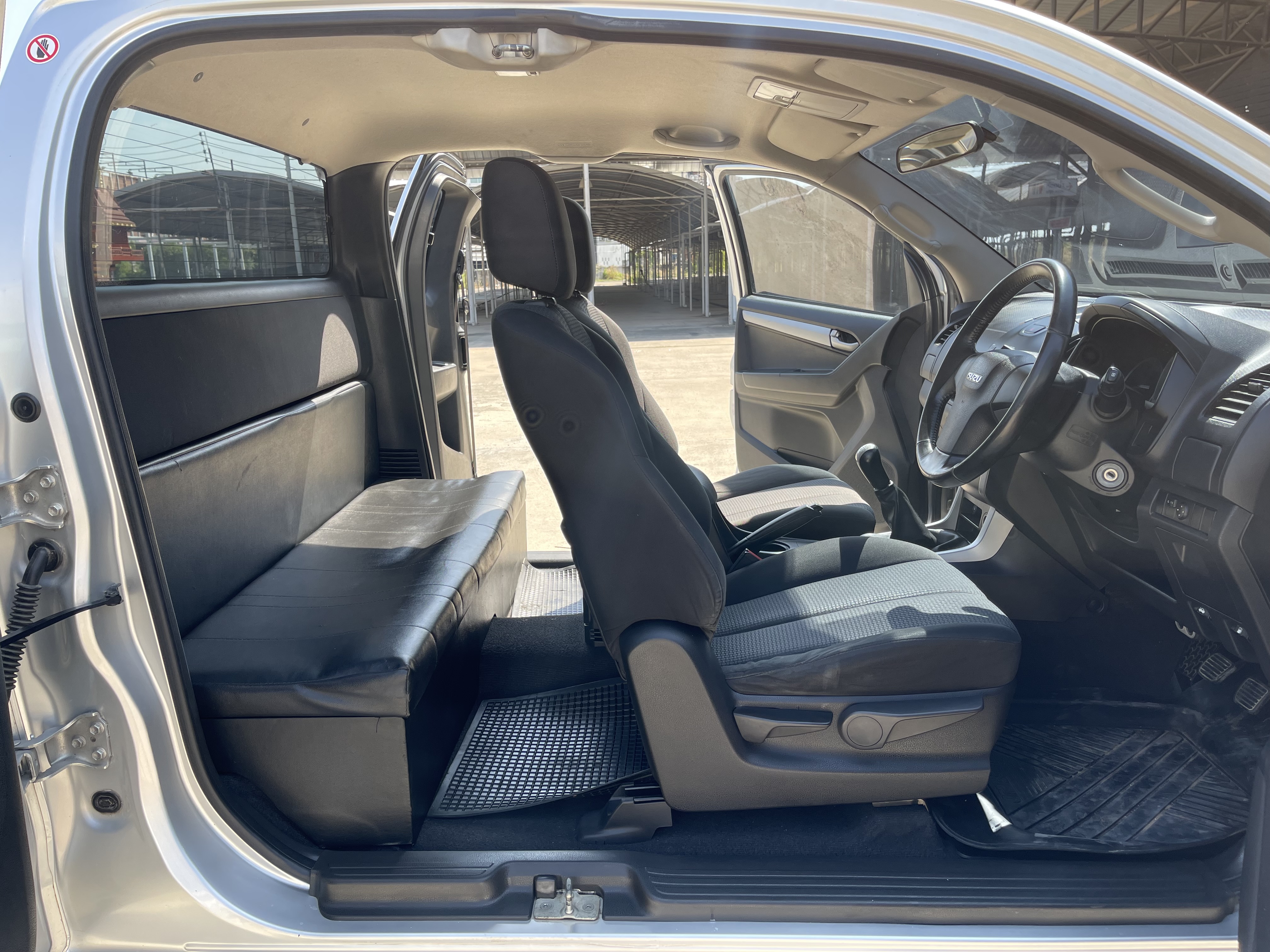 Isuzu Dmax All New Cab Hilander 2.5 Vgs Z 2012 เงิน