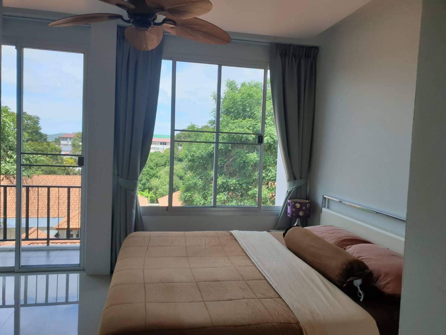 For Rent : Chalong, 3-Story Town House, 4 bedrooms 4 bathrooms