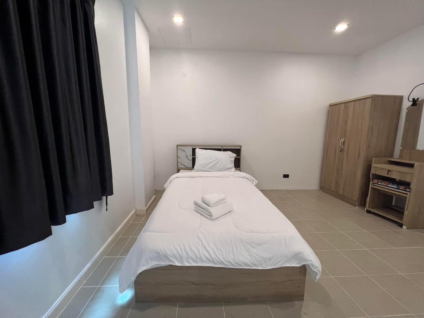 For Rent : Ratsada, B Avenue Kuku, 3 Bedrooms 3 Bathrooms