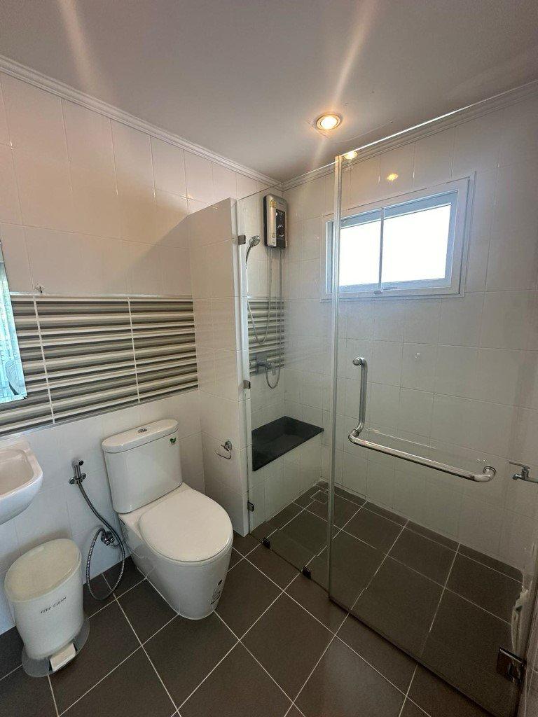 For Rent : Kohkaew, 2-Story detached house, 3+1 Bedrooms 3 Bathrooms