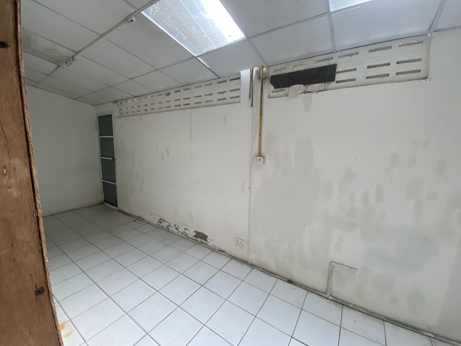 For Sales : Phuket Town, 4-story commercial building, 4 Rooms 4 Bathrooms