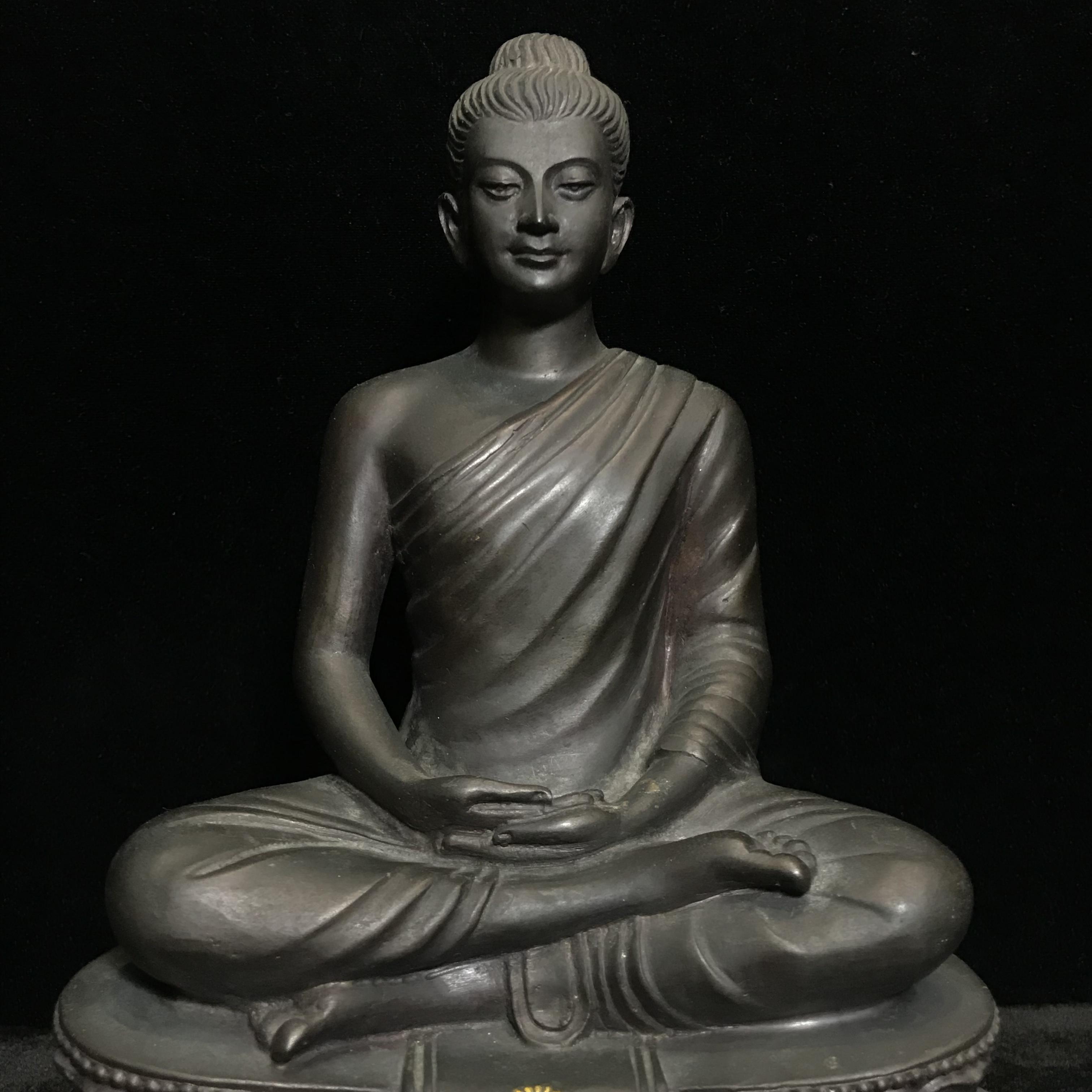 พระพุทธศรีประกายสิทธิ์ ภปร.วัดบวรนิเวศวิหาร ที่ระลึกสร้างโรงพยาบาลสมเด็จพระ ศรีนครินทร์ ปี 2525 หน้าตัก 5นิ้ว(พระราชทานเม็ดพระธาตุบรรจุใต้ฐาน)