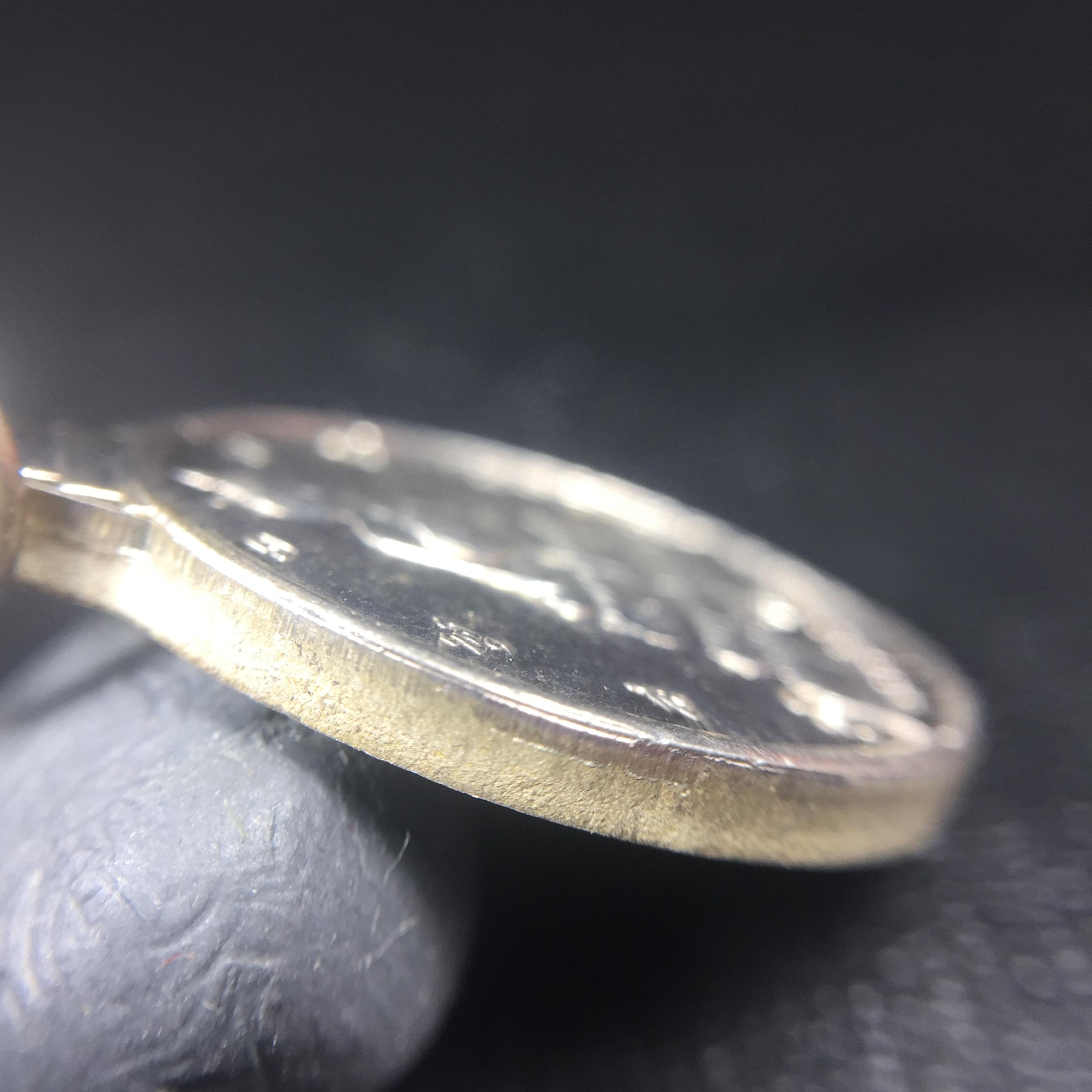 เหรียญพระชัยหลังช้าง ภปร. ครบ 5 รอบ ในหลวงรัชกาลที่9 พ.ศ.2530 เนื้อเงินพิมพ์เล็ก(หนัก 2 สลึง(7.6กรัม))หายาก สภาพสวยเดิมพร้อมซองเดิมกองกษาปณ์(พิธีใหญ่ รุ่นยอดมนิยม)