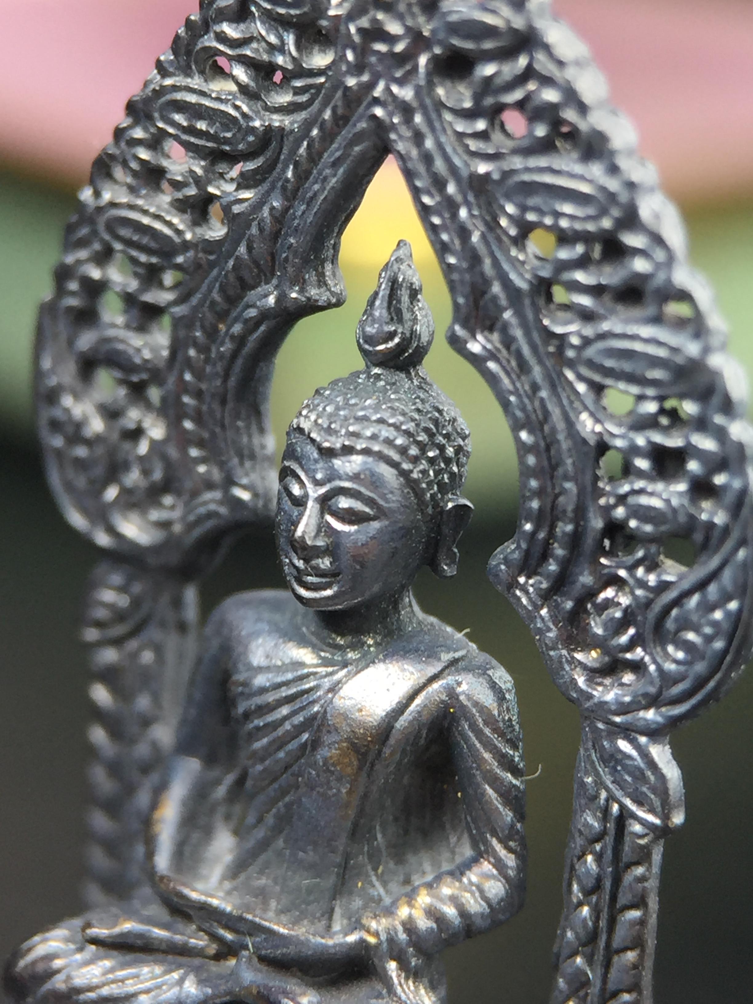 กริ่งพระพุทธนิรันตราย วัดราชประดิษฐสถิตมหาสีมารามราชวรวิหาร สมโภชกรุงรัตนโกสินทร์ 200ปี พ.ศ.2525 เนื้อเงิน(ผิวเดิมกลับดำสวยนอนกล่อง) (พิธีใหญ่ เกจิคณาจารย์ในยุคล้นหลาม ในหลวง ร.9 เสด็จร่วมพิธี สมเด็จพระสังฆราชประธานพิธีปลุกเสก)หายากก(1ใน 209 องค์)