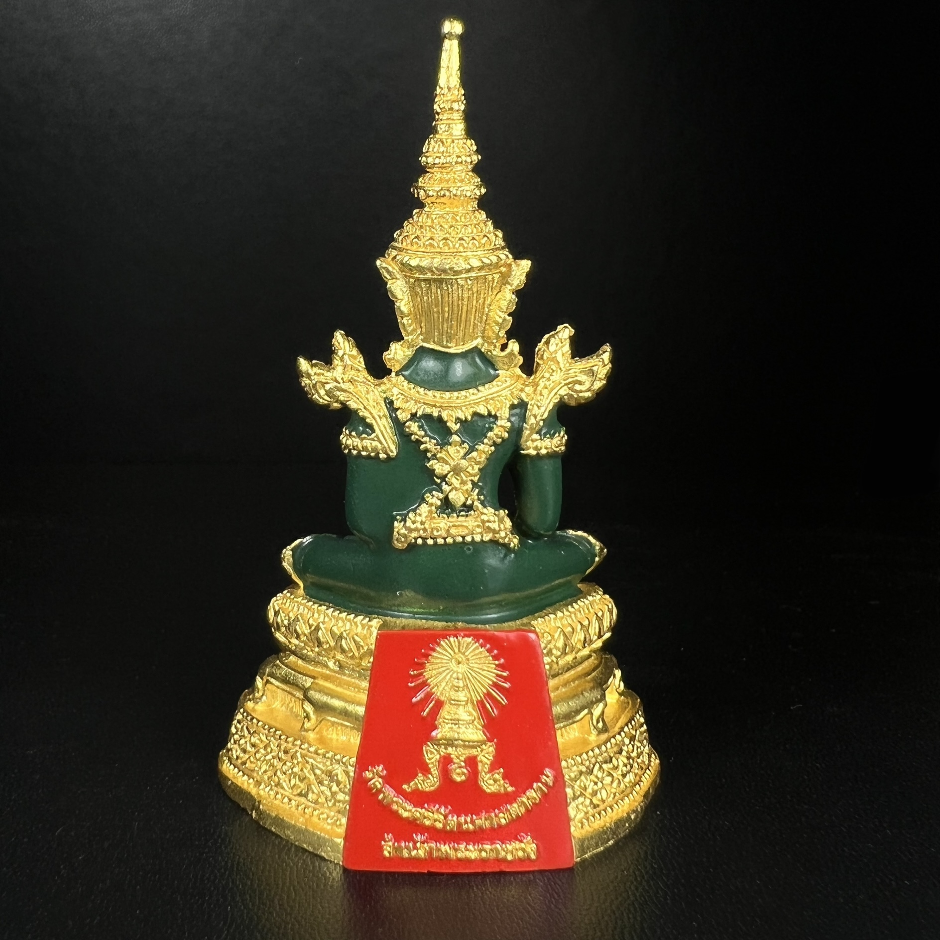 พระพุทธมหามณีรัตนปฏิมากร(พระแก้วมรกต) วัดพระศรีรัตนศาสดาราม สำนักพระราชวัง จัดสร้าง ฤดูร้อน หน้าตัก 2 นิ้ว(บรรจุมวลสารใต้ฐาน)