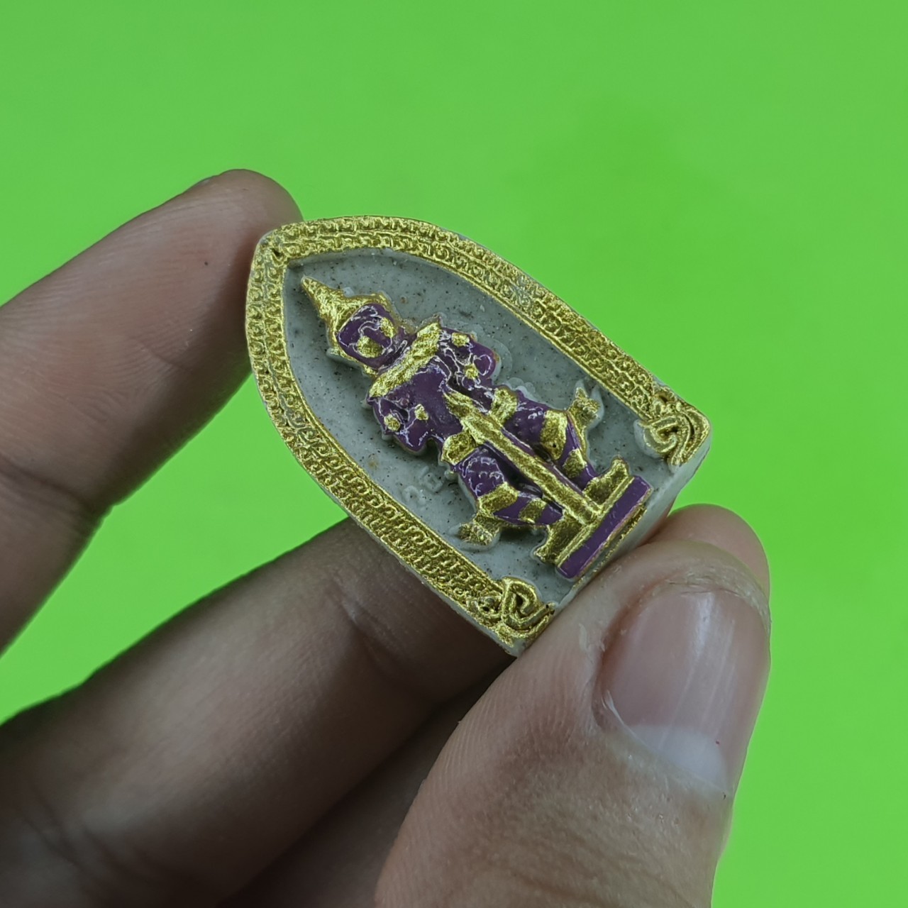 พระเครื่อง ท้าวเวสสุวรรณ สีขาว แต่ง สีม่วงอ่อน รุ่น แก้ปีชง รวยไม่จบ จนไม่เป็น ภัยไม่มี ท้าวเวสสุวรรณ พระแท้ ท้าวเวสสุวัณ