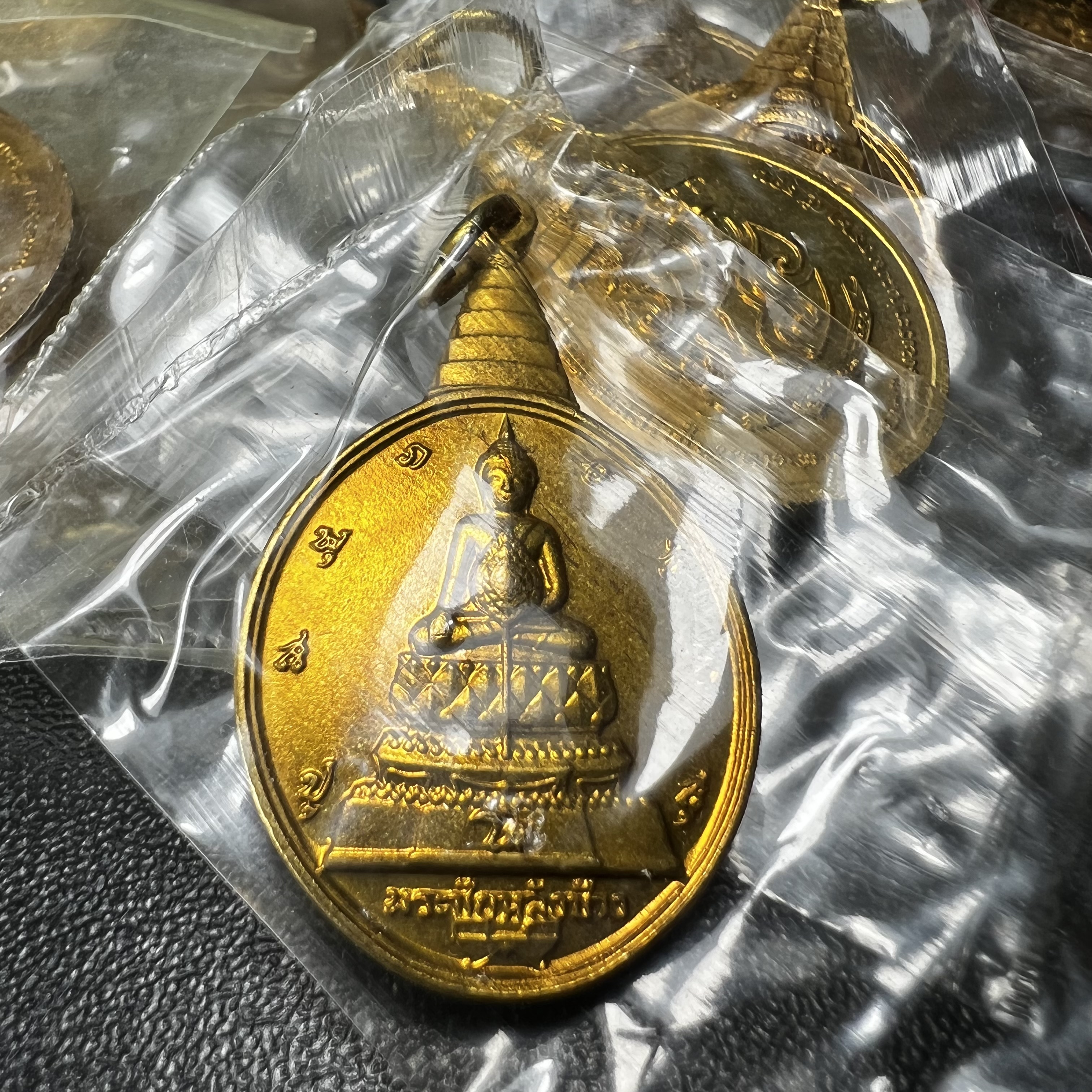 เหรียญพระชัยหลังช้าง ภปร. ปี 2530 ที่ระลึกวาระ 5 รอบ 60 พรรษา (คัดสภาพสวยซีนซองเดิม พิธีใหญ่ นิยม)