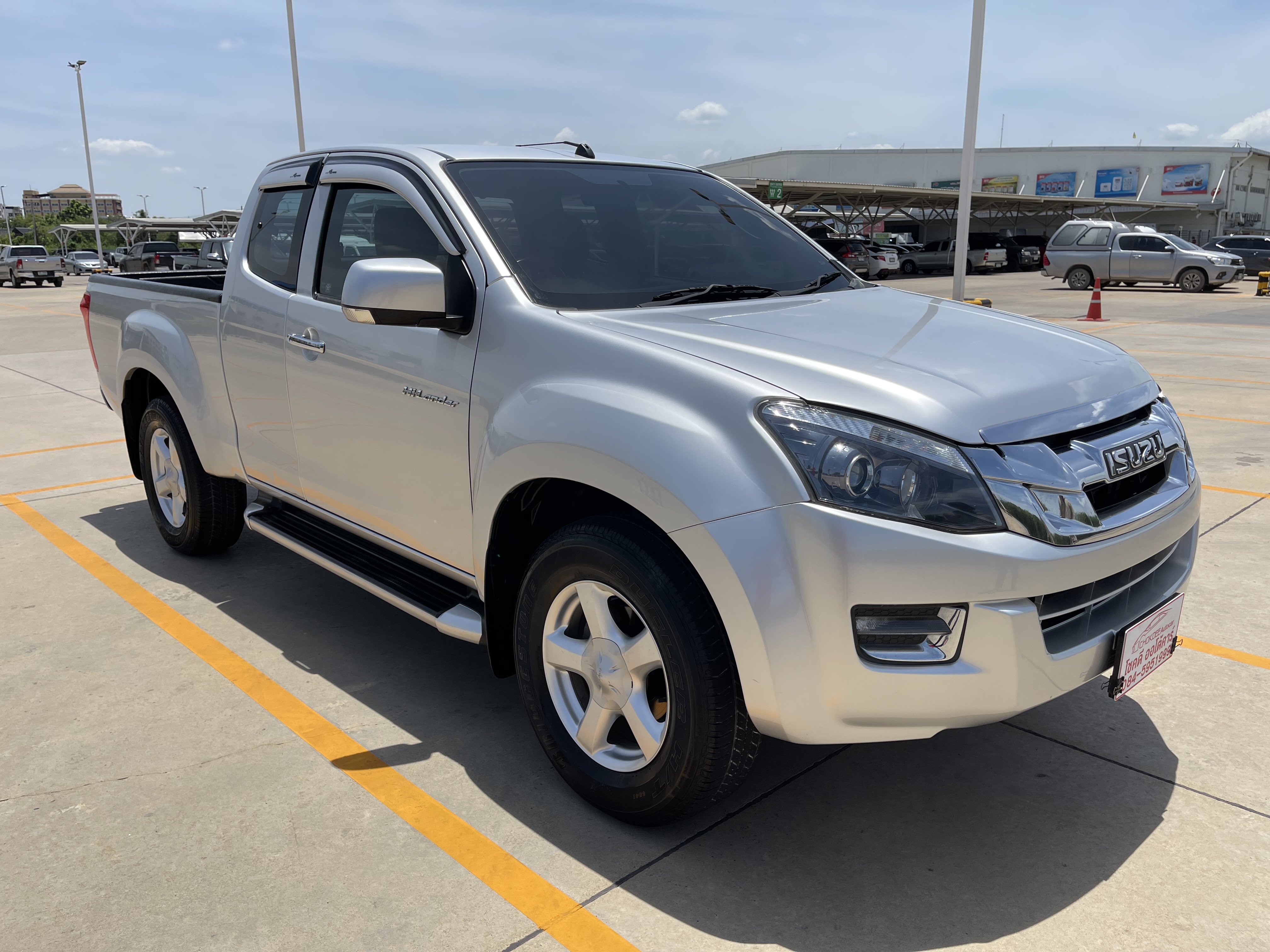 Isuzu Dmax All New Cab Hilander 2.5 Vgs Z Dvd 2014 เงิน