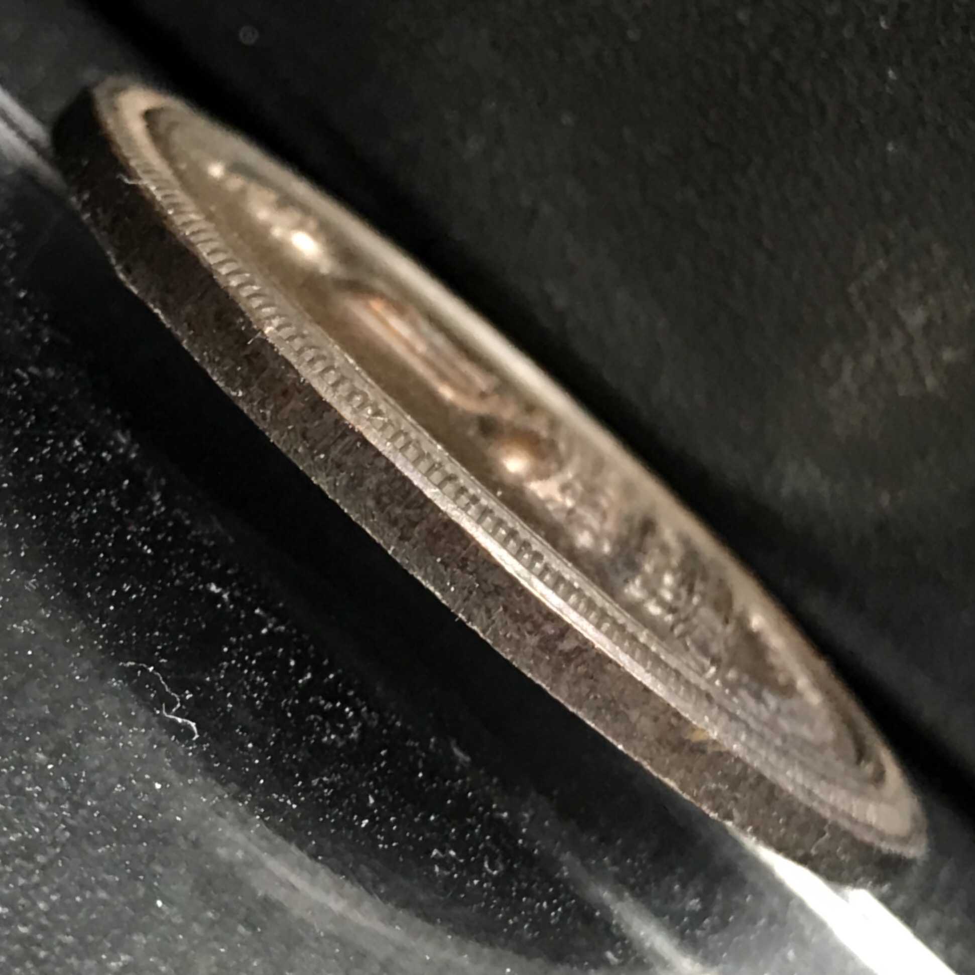 เหรียญพระพุทธสิหิงค์ ภปร. รุ่นมหาลัยธรรมศาสตร์ 60ปี พ.ศ.2537 พิมพ์ใหญ่กรรมการ(ไม่มีหูห่วง)เนื้อทองแดงซองบรรจุเดิม(ในหลวงรัชกาลที่9เสด็จในพิธี)