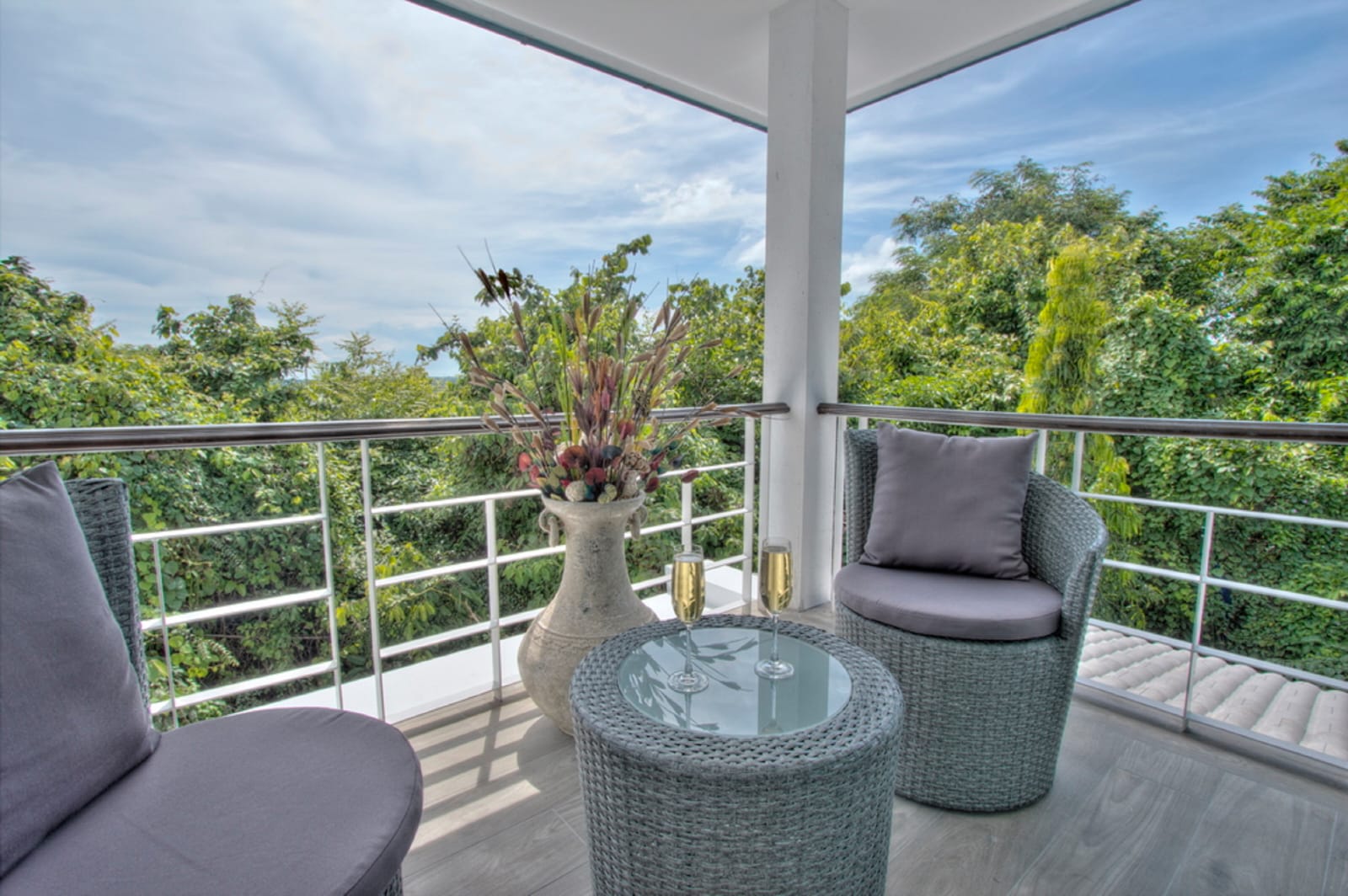 For Sales : Rawai, Luxury Pool Villa @Saiyuan 2, 4 Bedrooms 4 Bathrooms