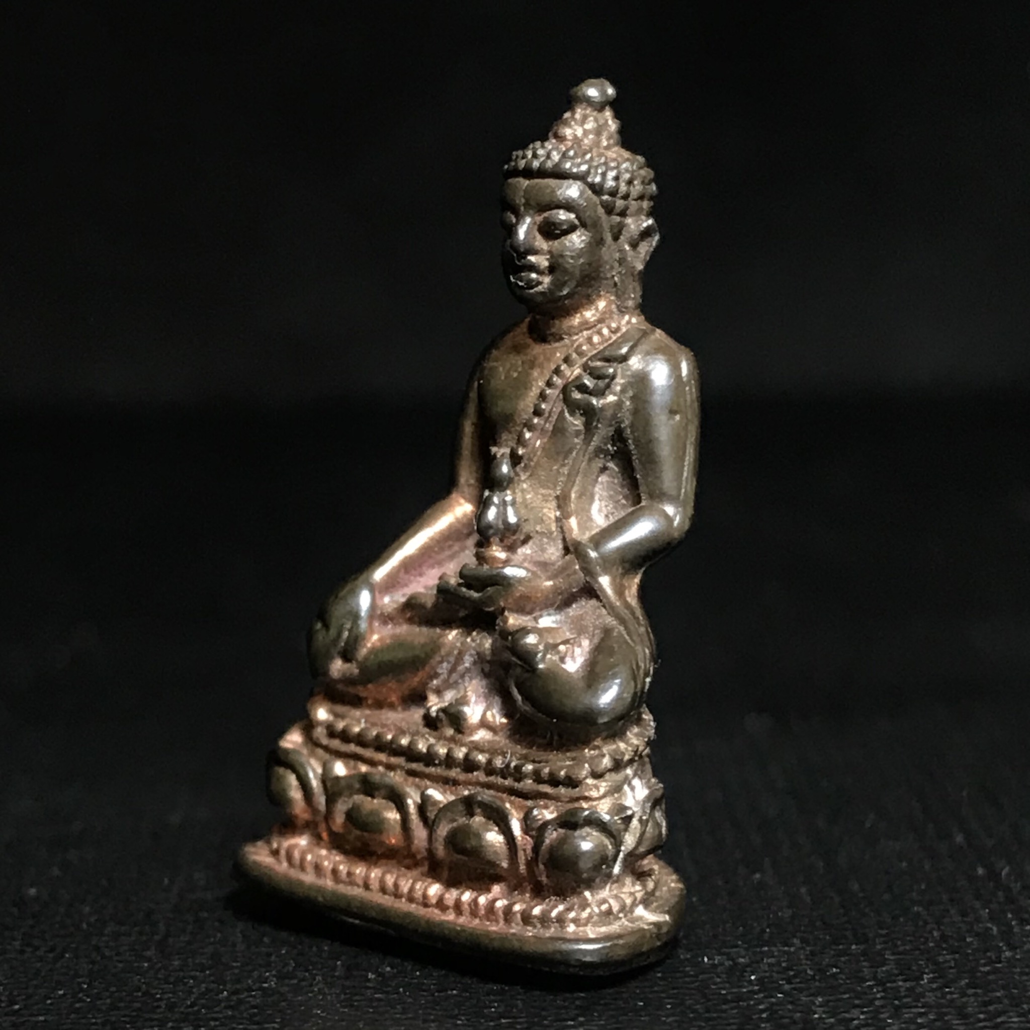 พระกริ่งวัชระ วัดนิคมวชิราราม อ.ชะอำ จ.เพชรบุรี รุ่นแรก ปี2513 เนื้อนวโลหะ อ.ไสว เป็นเจ้าพิธี สุดยอดเกจิร่วมปลุกเสก