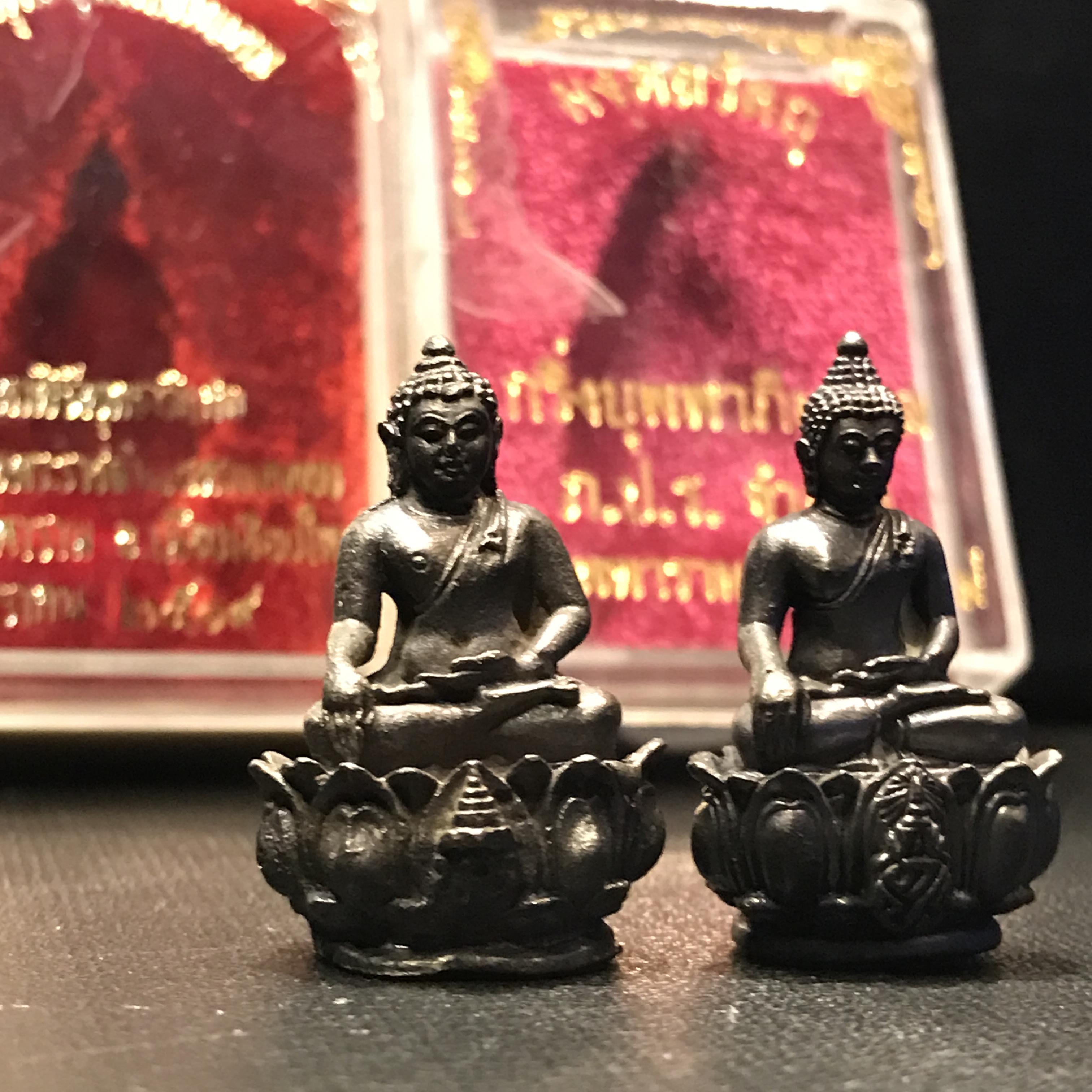 พระกริ่งบุพพาภิมงคล+พระชัยวัฒน์บุพพาภิมงคล ภปร.วัดบุพพาราม ปี2519 เนื้อนวะโลหะ(***พระดีที่พ่อสร้างและพระราชทานนาม***)