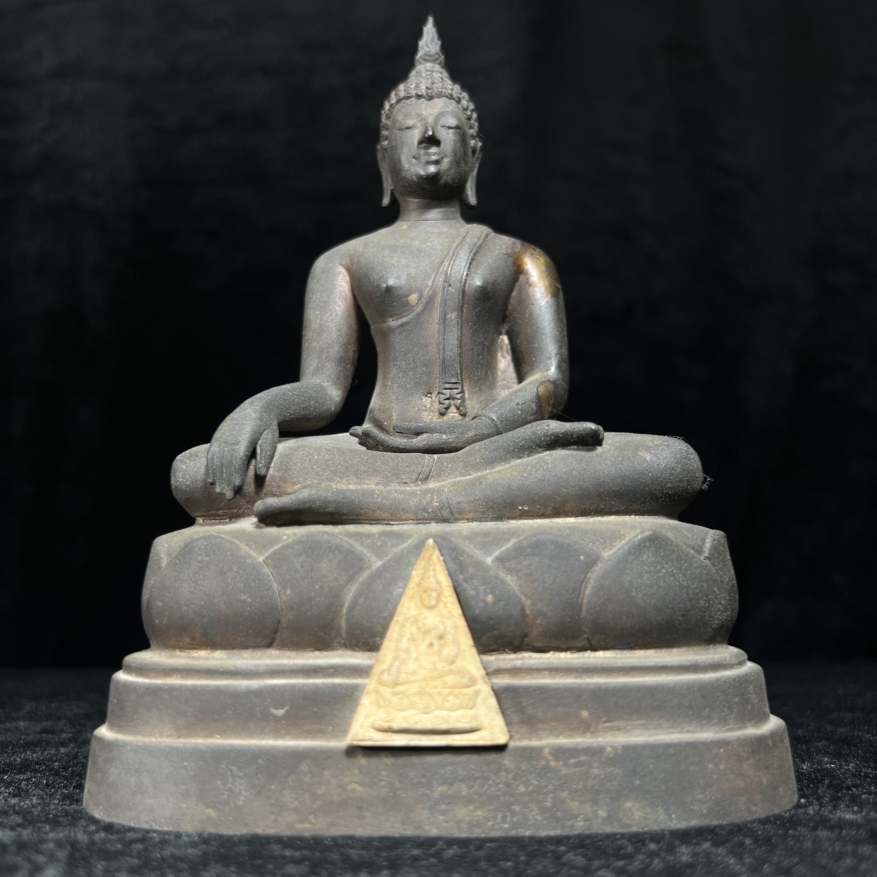 พระวุฒิจิตรลดามหามงคล ปี2542 หน้าตัก 3.5นิ้ว(อีก1ของดีที่หายาก)