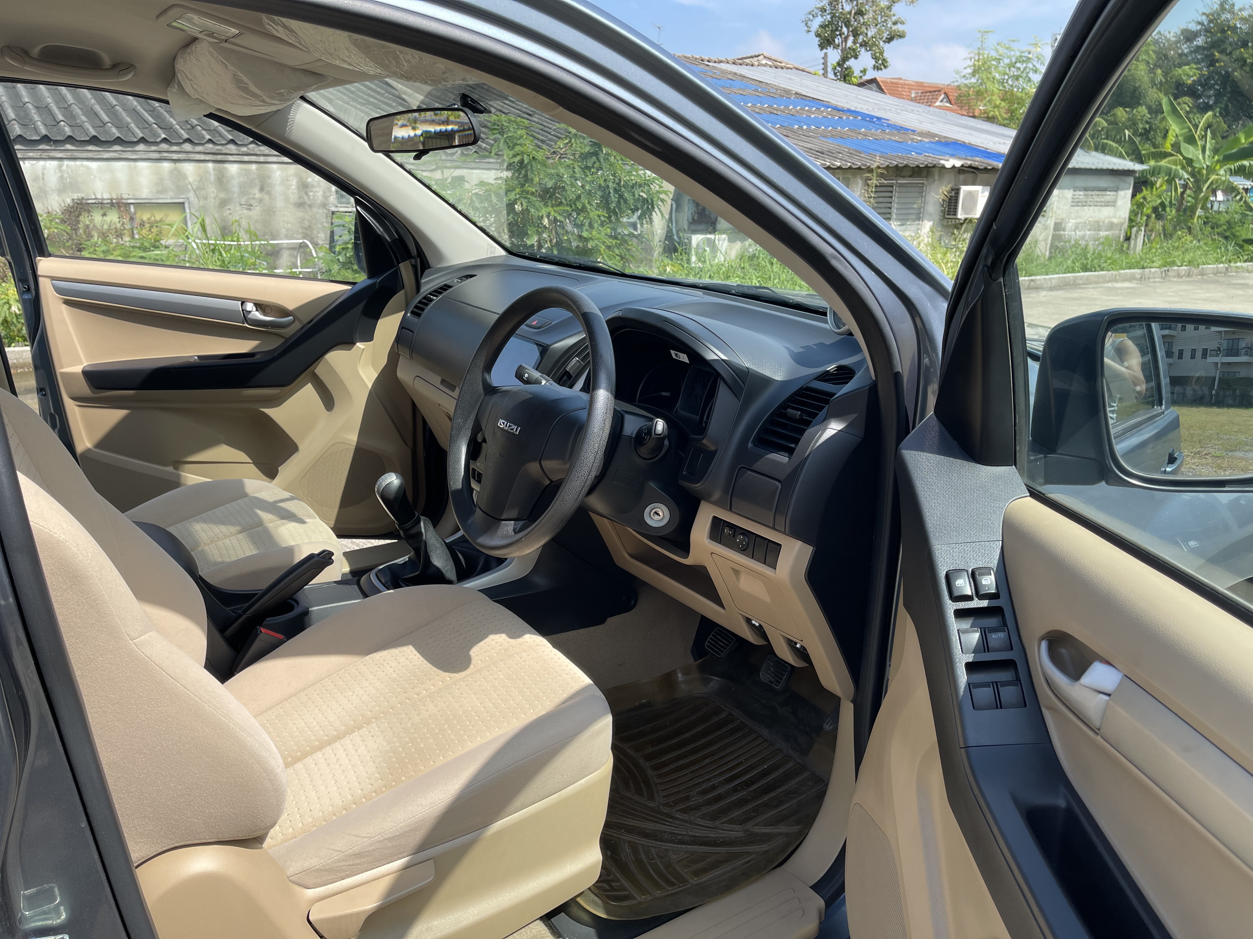 Isuzu Dmax All New 4ประตู 2.5 L 2012 เทา