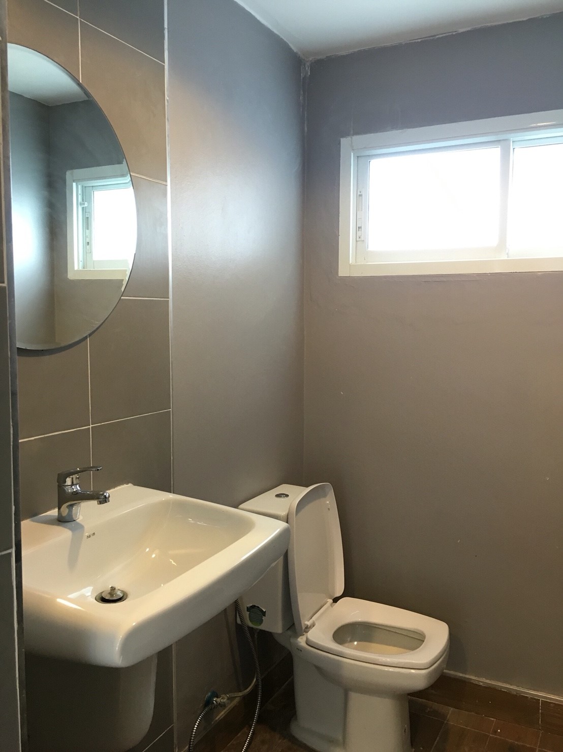 For Rent : Patong Condotel 1 bed room 4floor. Patong View size 56 SQM.