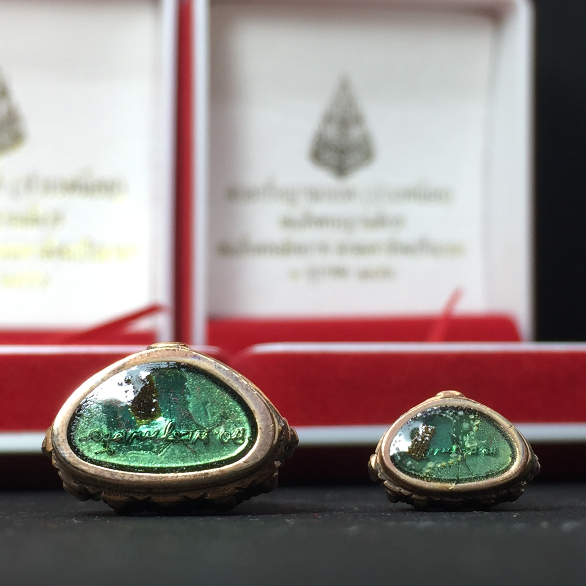 พระกริ่งญาณปวเรศ (ปวเรศน้อย) เนื้อนวโลหะ พิมพ์ใหญ่-เล็ก ฉลองมงคลศตวรรษ สมเด็จพระญาณสังวร สมเด็จพระสังฆราช สกลมหาสังฆปริณายก ๓ ตุลาคม ๒๕๕๖ วัดบวรนิเวศ