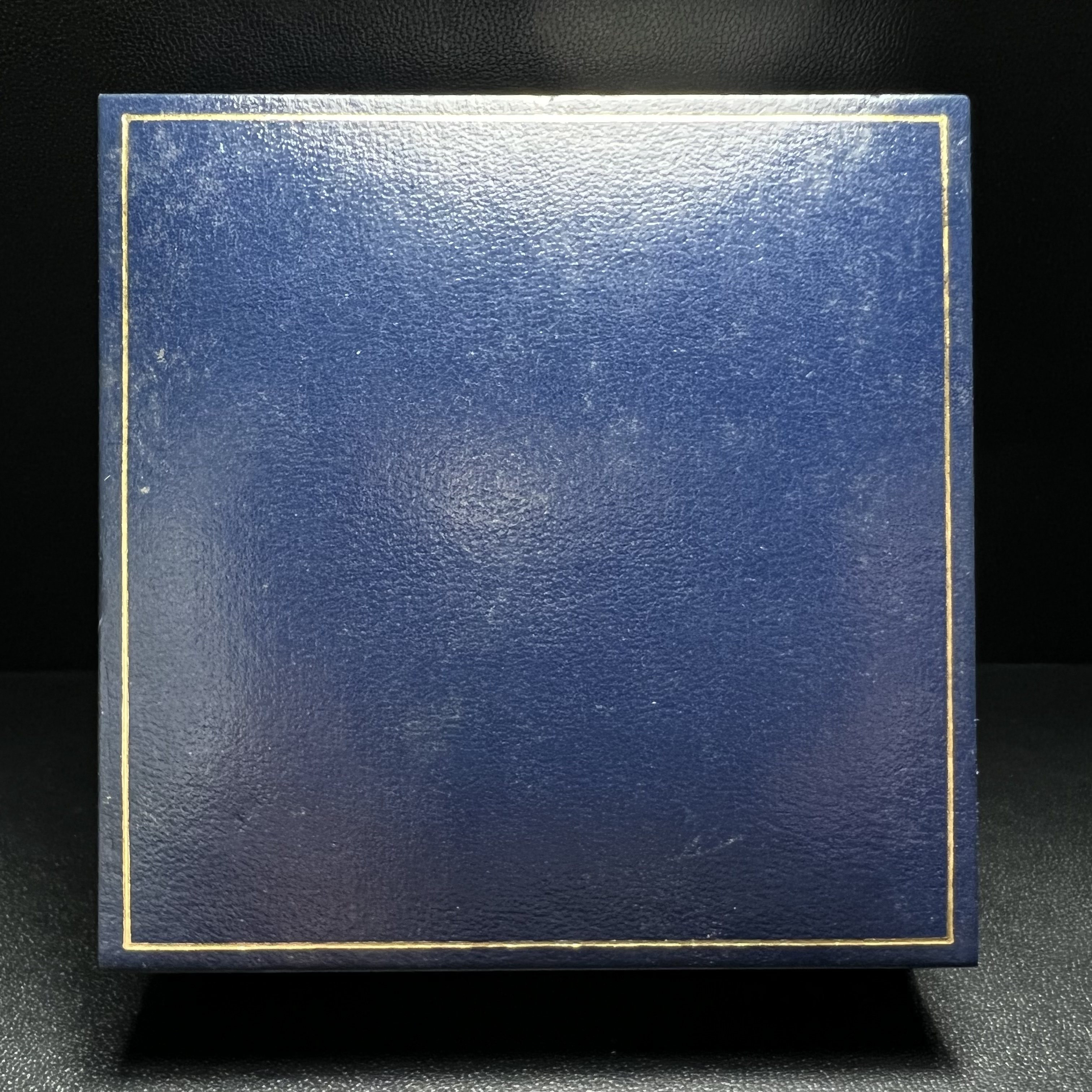 เหรียญสมเด็จพระนเรศวรมหาราช-พระพุทธชินราช รุ่นกองทุนสร้างอาคารเรียนวิทยาลัยสงฆ์ วัดพระศรีรัตนมหาธาตุ ปี 2536 เนื้อเงินขัดเงา บล็อกนอก เพิร์ธ ประเทศออสเตรเลีย(PERTH MINT)กล่องบรรจุเดิมใบรับรองพร้อมสวยงาม