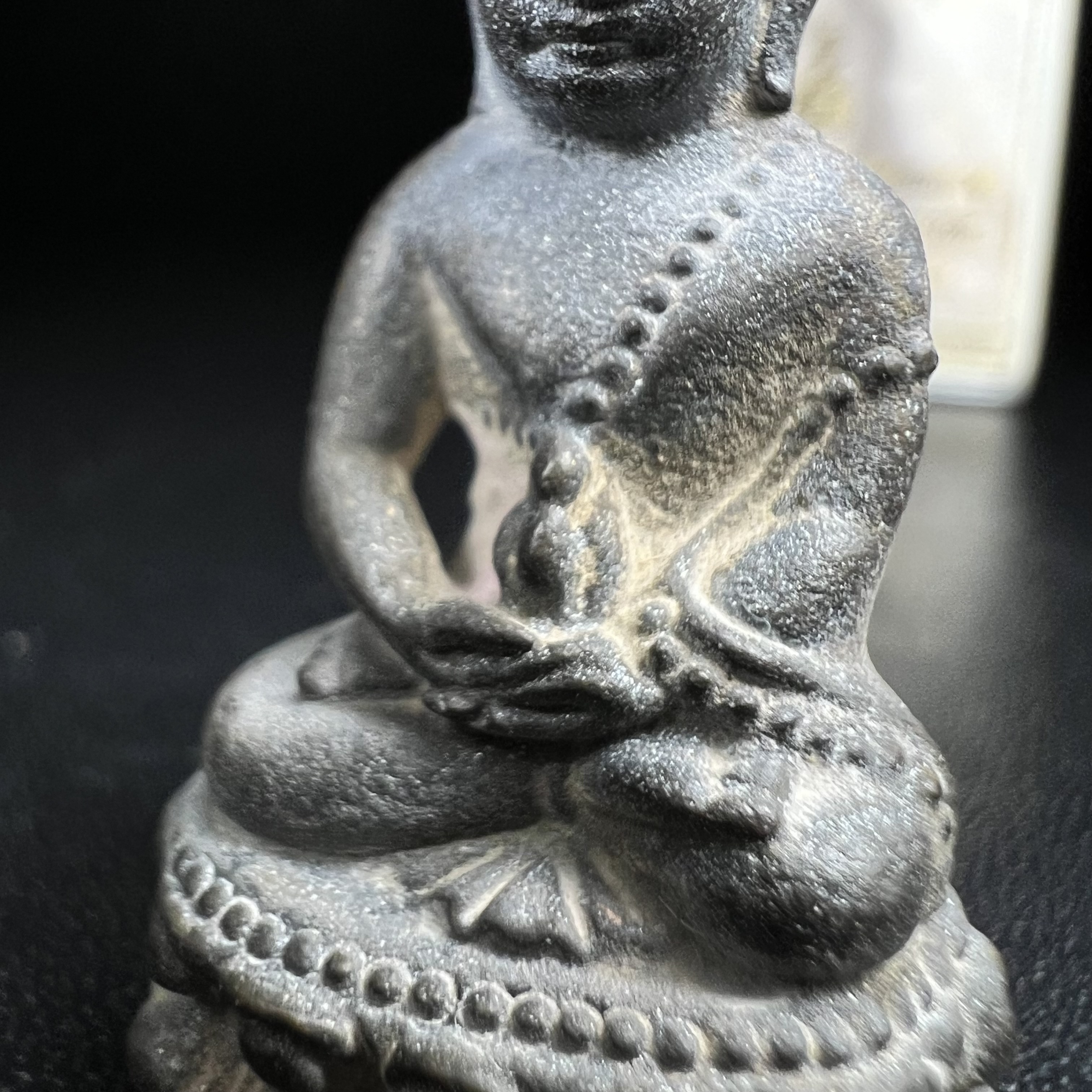 พระกริ่งชินบัญชรฉลองพระชันษา 100 ปี สมเด็จพระญาณสังวร วัดบวรนิเวศวิหาร ปี 2556 เนื้อนวโลหะผสมทองคำก้นทองแดง พิธีใหญ่ มวลสารเด่น นิยม(1 ใน 2556 องค์)