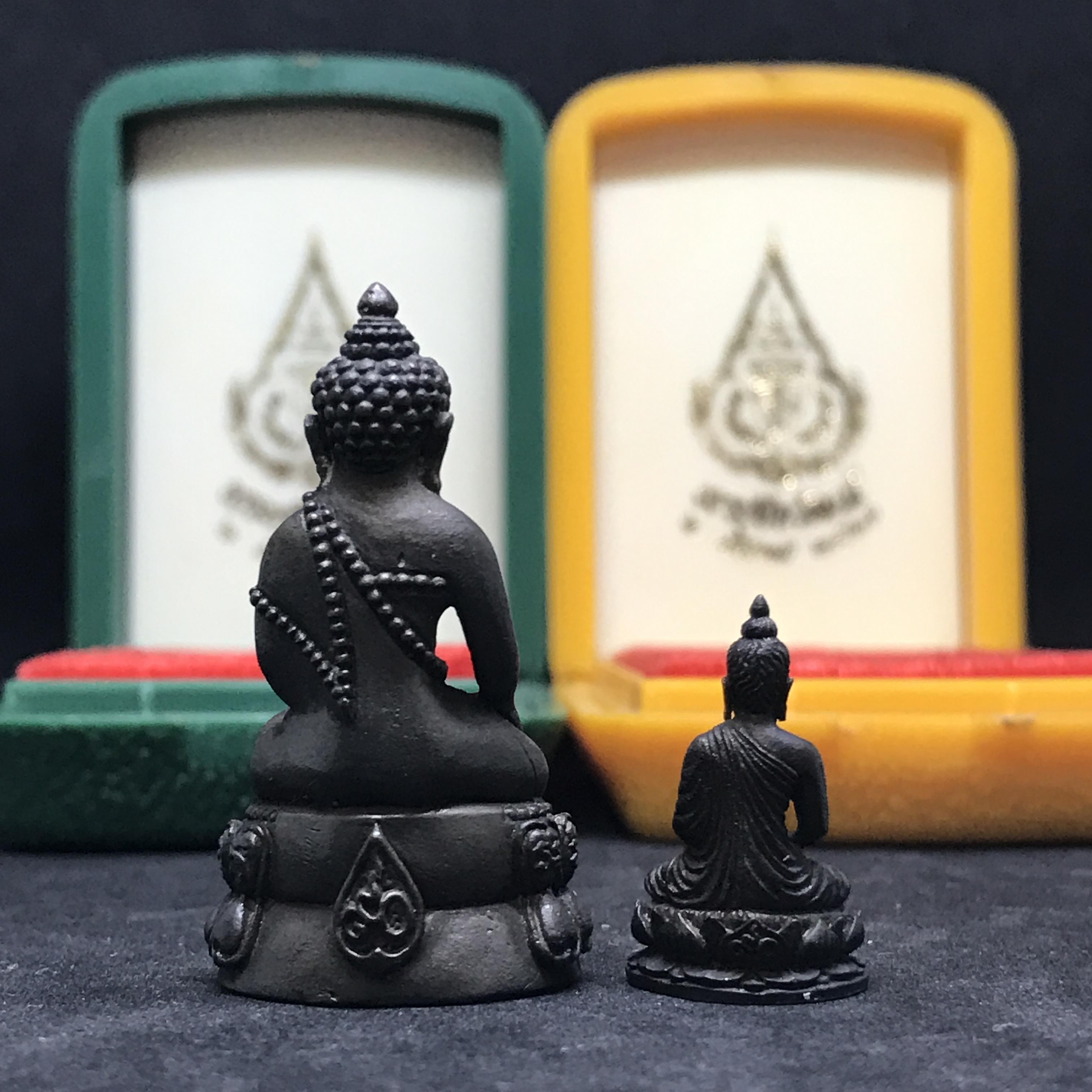 พระกริ่ง-พระชัยวัฒน์วาสนาสมเด็จพระสังฆราช (วาสน์) วัดราชบพิธฯ ปี๒๕๓๑ เนื้อนวะโลหะ สร้างเป็นที่ระลึกในคราวที่สมเด็จพระอริยวงศาคตญาณ สมเด็จพระสังฆราช (วาสน์ วาสโน) วัดราชบพิธฯ มีพระชนมายุครบ ๙๐ พรรษา(ในหลวง ร.9 เสด็จในพิธี)