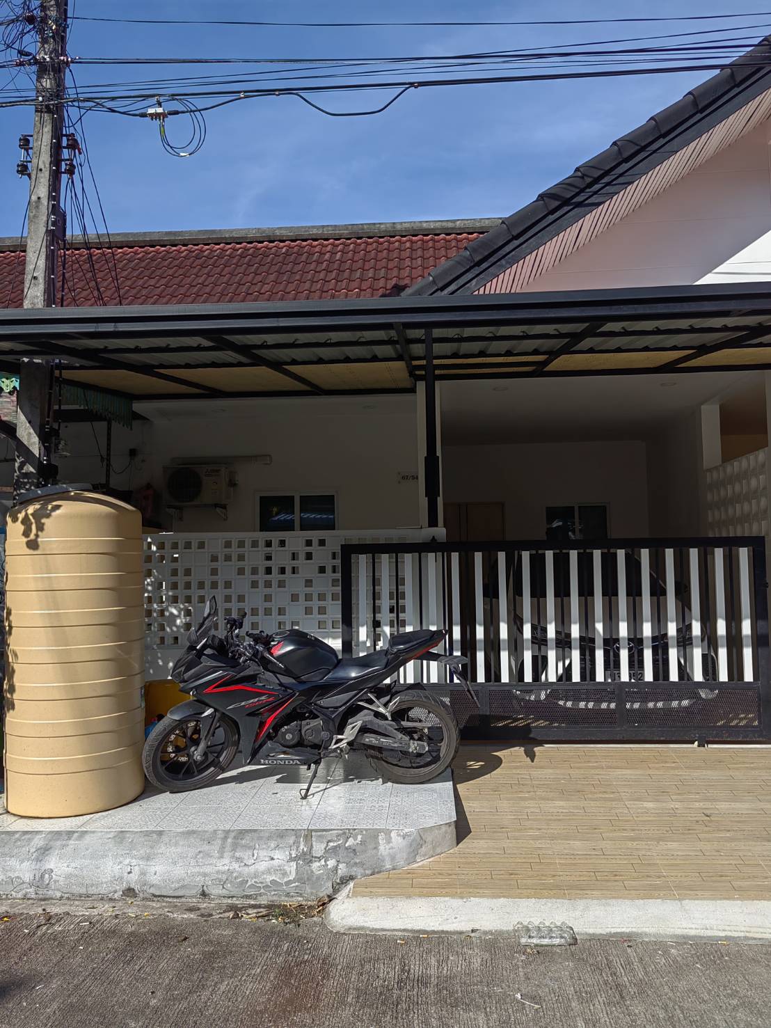 For Rent : Chalong, One-Storey Townhouse, 2 Bedrooms 1 Bathrooms