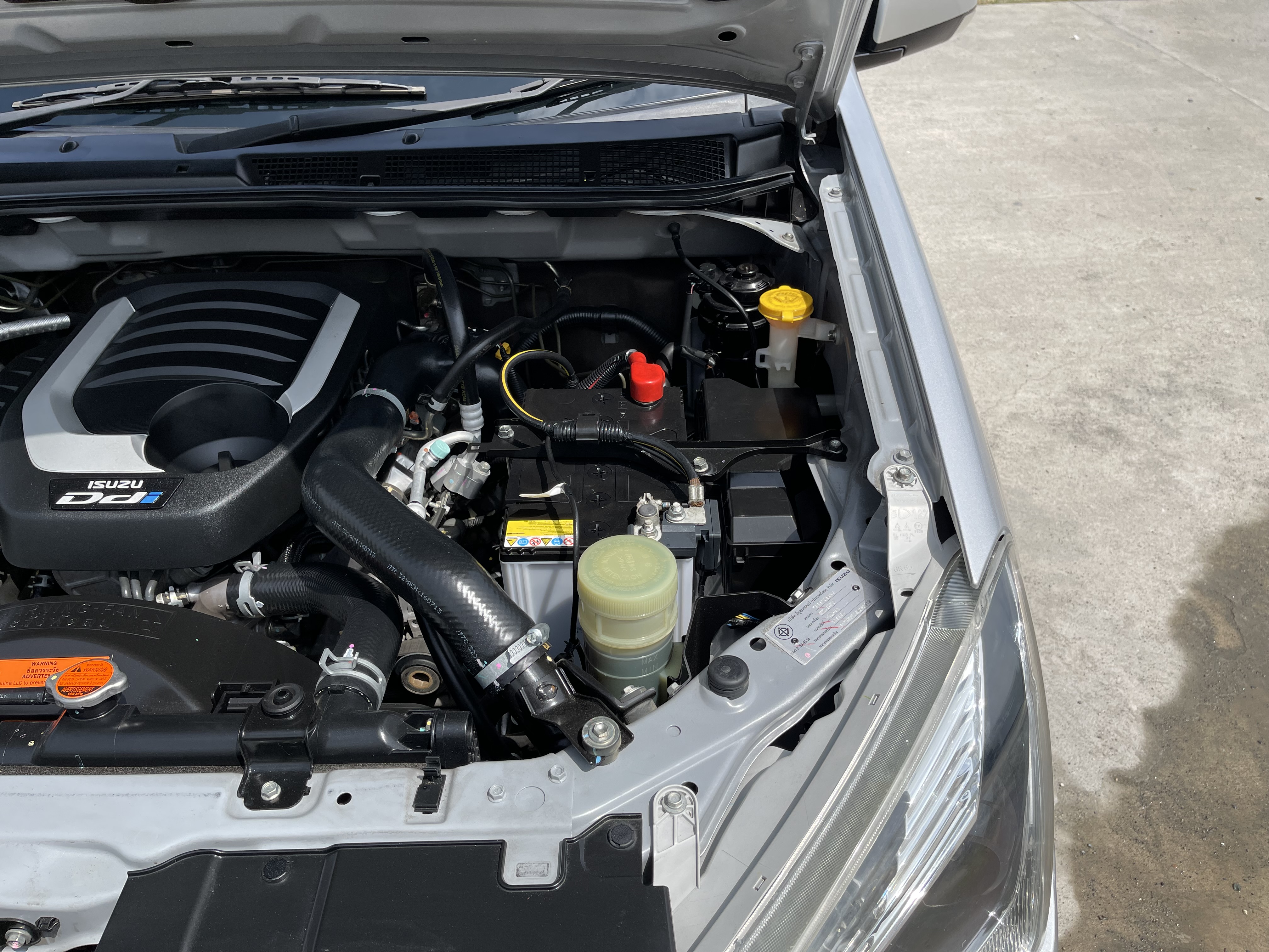 Isuzu Dmax All New Cab 1.9 L 2016 เงิน