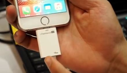 รีวิว iflash drive อุปกรณ์ ถ่ายโอนข้อมูลสำหรับ สาวก iphone รีวิว iflash drive อุปกรณ์ ถ่ายโอนข้อมูลสำหรับ สาวก iphone
