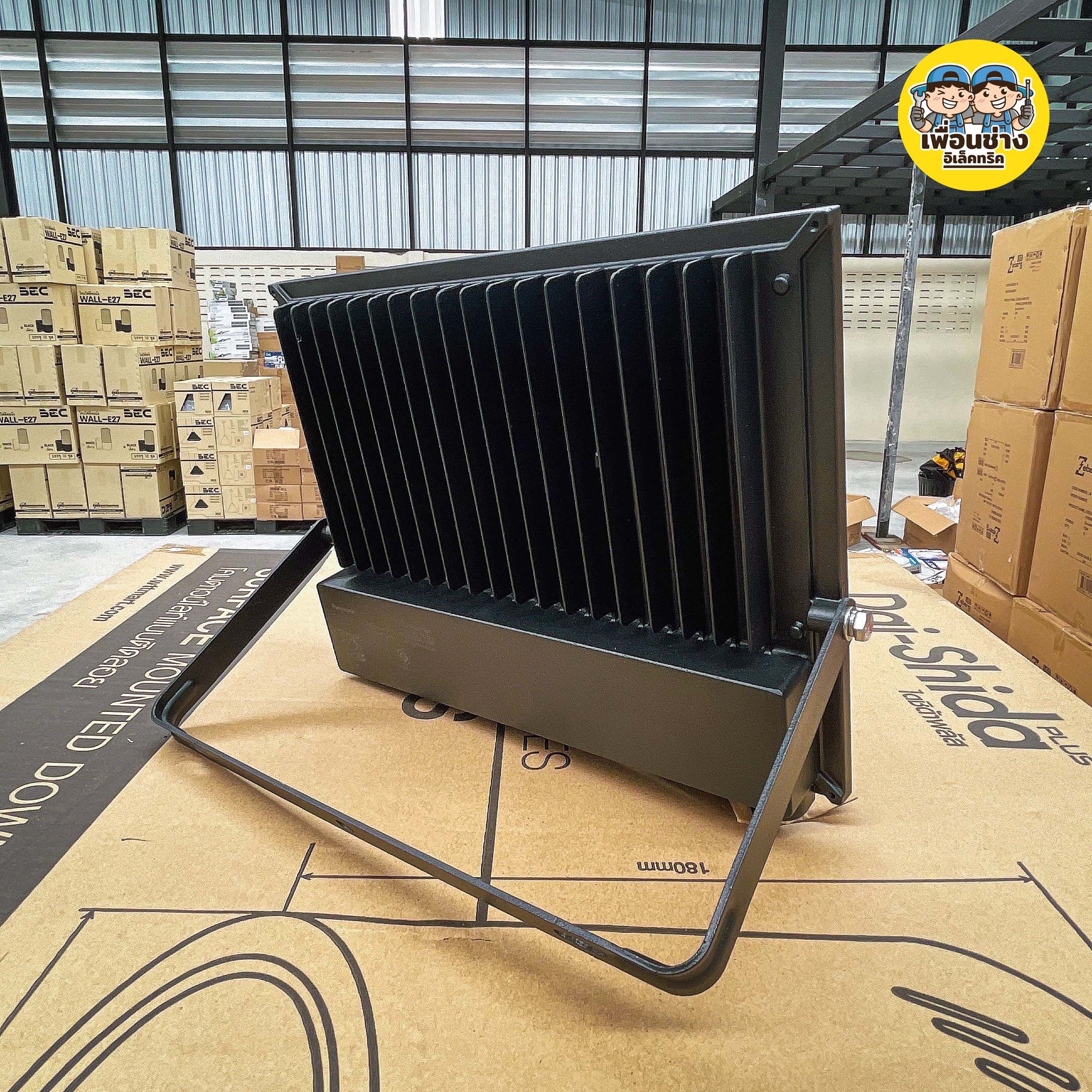 Panasonic สปอร์ทไลท์ IP65 ฟลัดไลท์ พานาโซนิค พานา สปอร์ตไลท์ LED Mini Floodlight 100W 150w 200W 300W โคมไฟ โคมไฟสปอร์ตไลท์