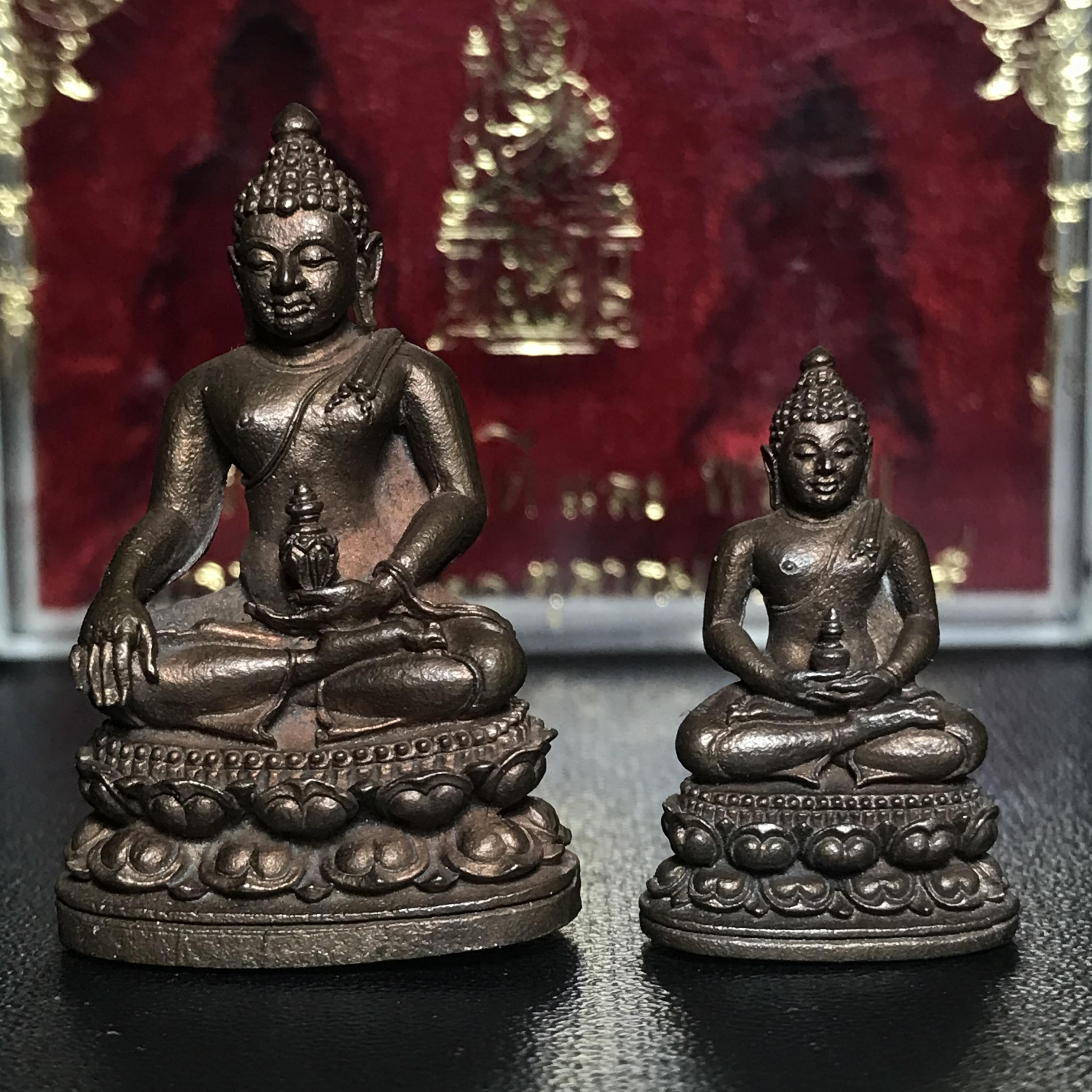 พระกริ่ง-พระชัยวัฒน์อธิบดี ปี2525 ของดีอัยการ (มีไว้บูชาเลื่อนยศเลื่อนตำแหน่งทุกท่าน)(1ใน 2525 ชุด)