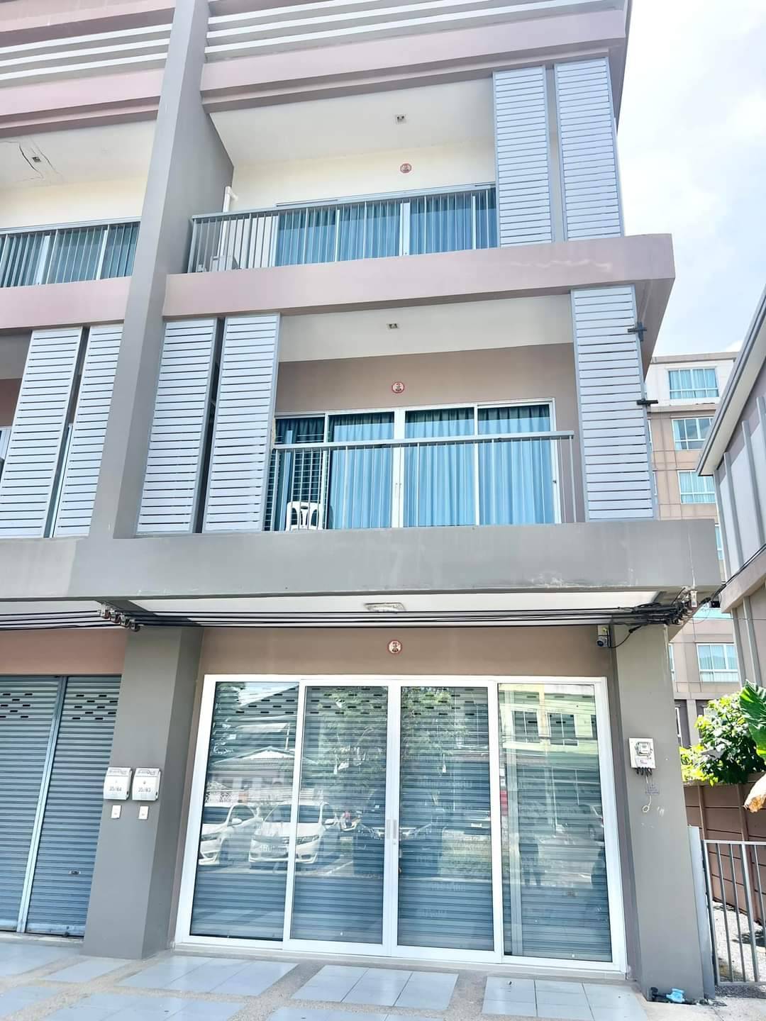 For Sales : Phuket Town Commercial Builing, 3 Bedrooms 3 Bathrooms