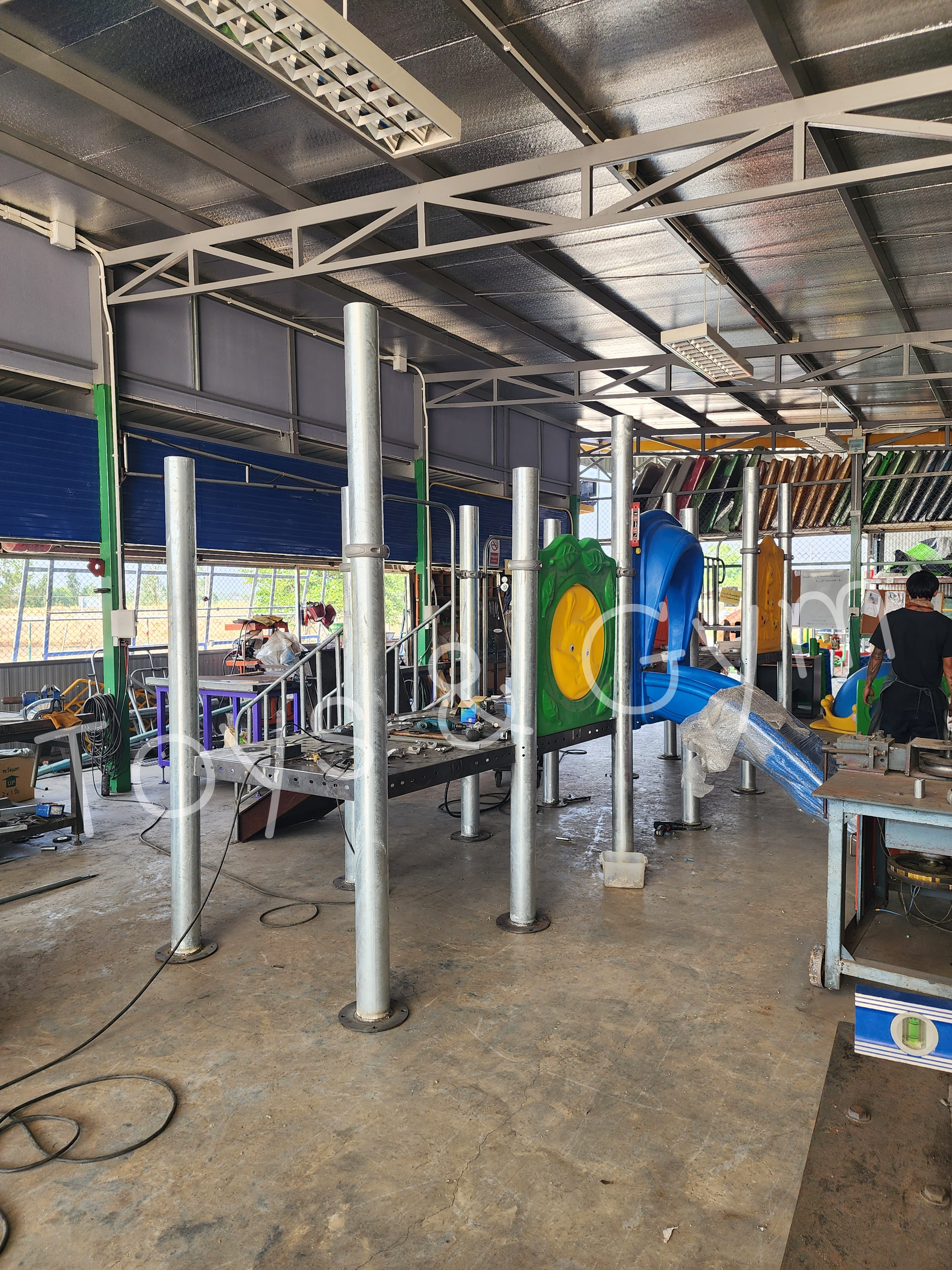 ภาพถ่าย กระบวนการผลิตเครื่องเล่นสนามกลางแจ้ง