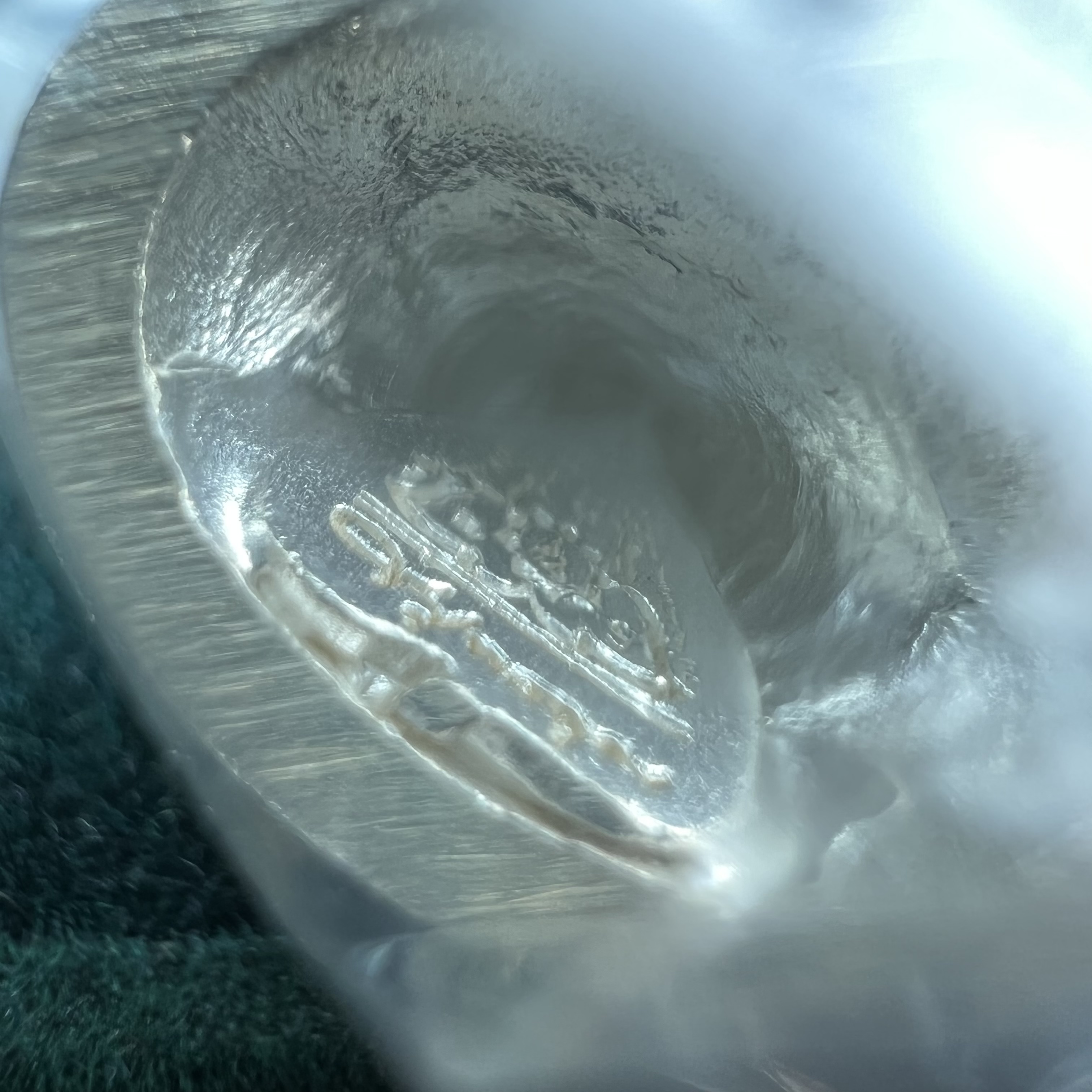 พระพิฆเนศวร รุ่น 108 ปี แห่งการสถาปนากรมศิลปากร ปี 2562 เนื้อเงิน ขนาดลอยองค์ หน้าตัก 1/2 นิ้ว(ขนาดประมาณ 1.8 x 2.1 ซม.)(พิธีใหญ่ มวลสารดี)(มีโค๊ดและหมายเลขกำกับเลข)1 ใน 1999 องค์