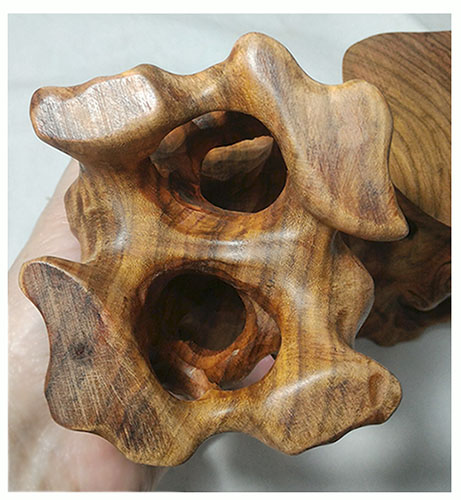 ฐานหรือกี๋ไม้สไตล์จีน ทรงรากไม้ อันละ