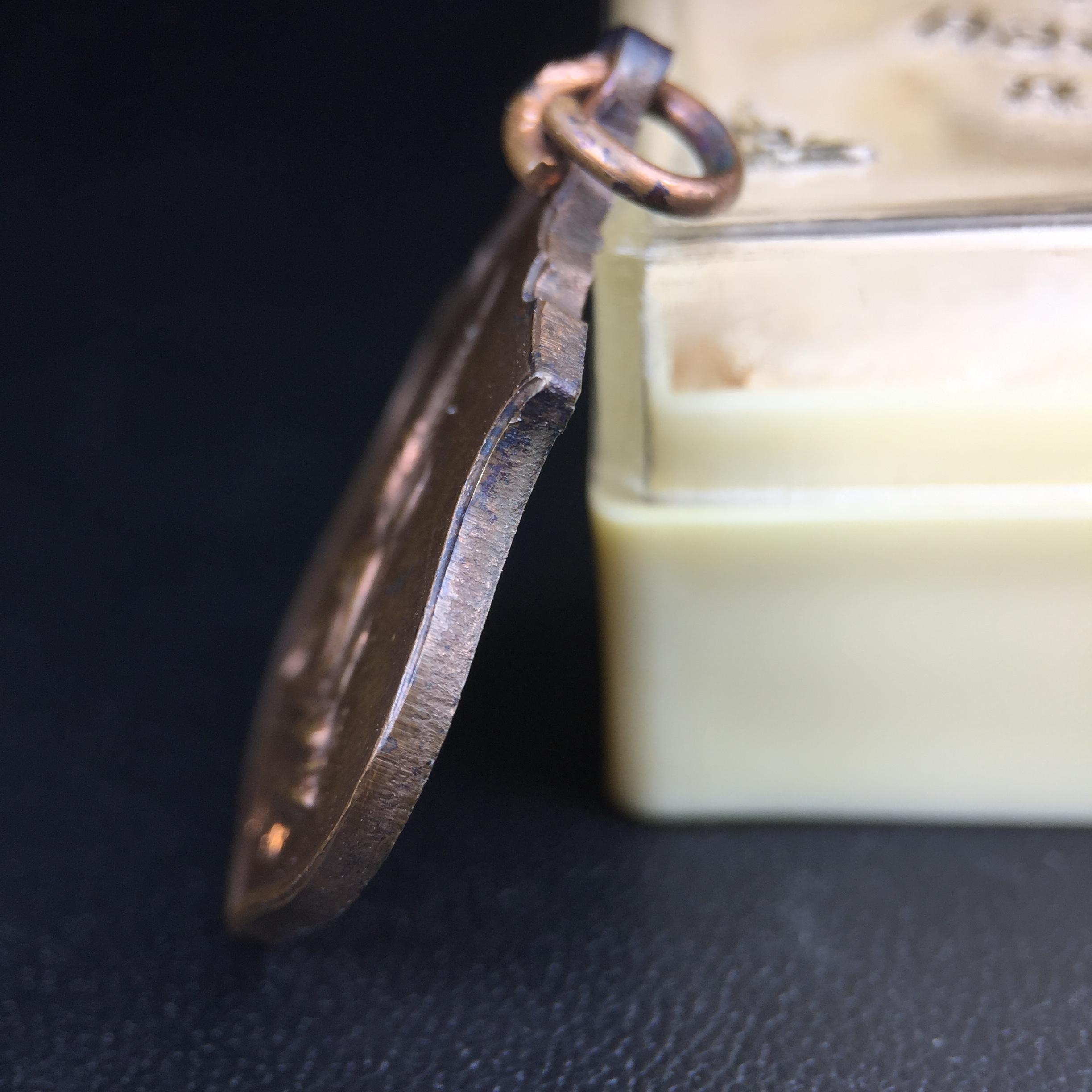 เหรียญในหลวงทรงผนวช-พระพุทธชินราช กองทัพภาคที่3จัดสร้าง ปี2517 เนื้อนวโลหะกล่องเดิม(สภาพคัดสวย)(หายาก)(ในหลวง ร.9 เสด็จในพิธี)(1ใน5000เหรียญ))