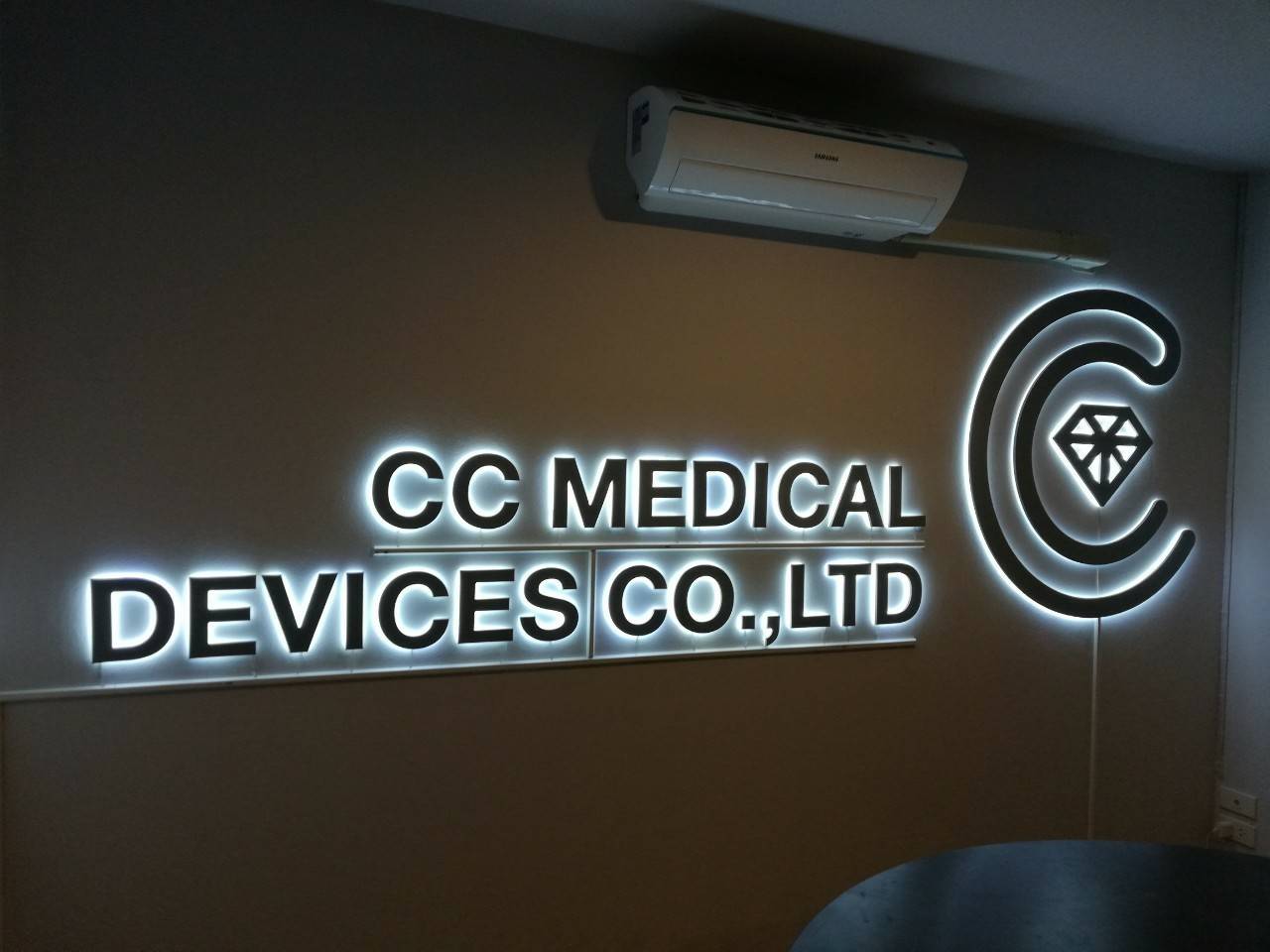งานป้ายกล่องไฟออกหน้า CC MEDICAL DEVICE CO.,LTD