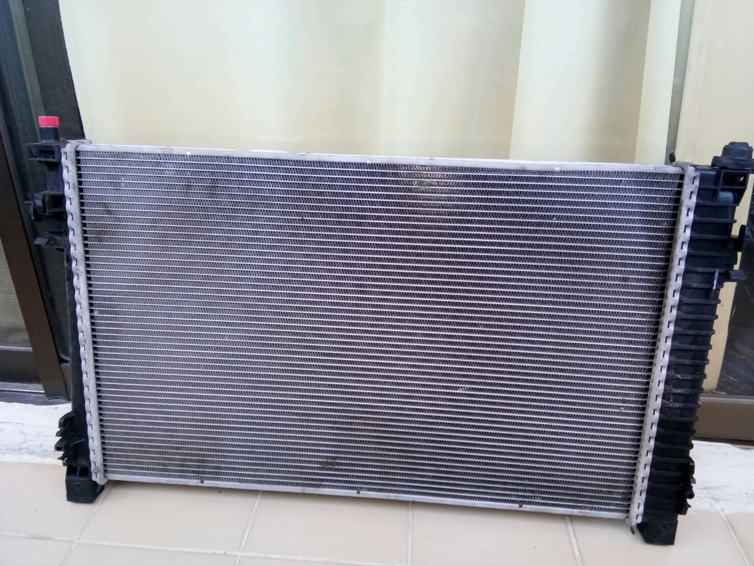 หม้อน้ำBENZ W209