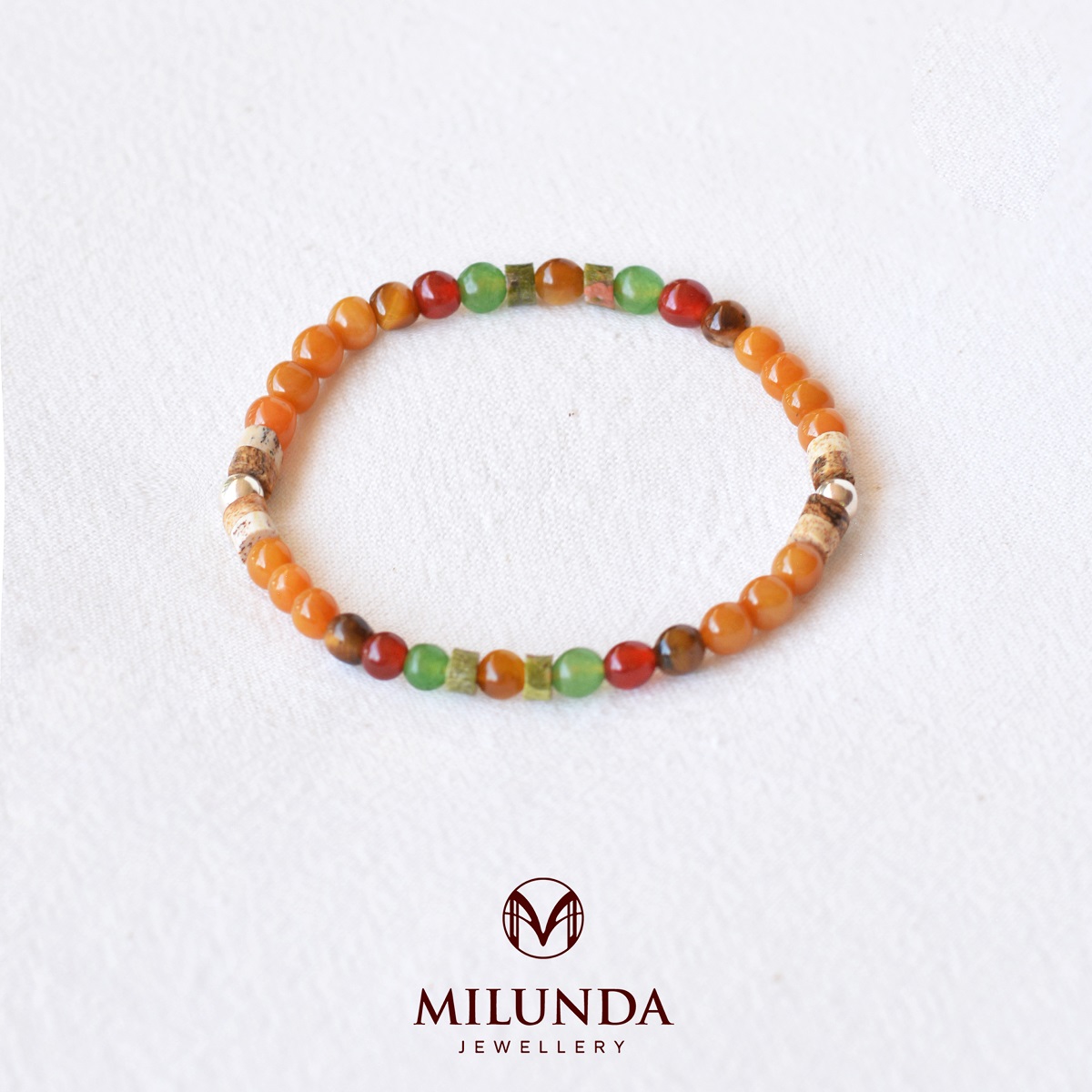 กำไลหินเสริมทรัพย์มั่งคั่ง ผู้ที่เกิดวันพฤหัสบดีมี 4 แบบ