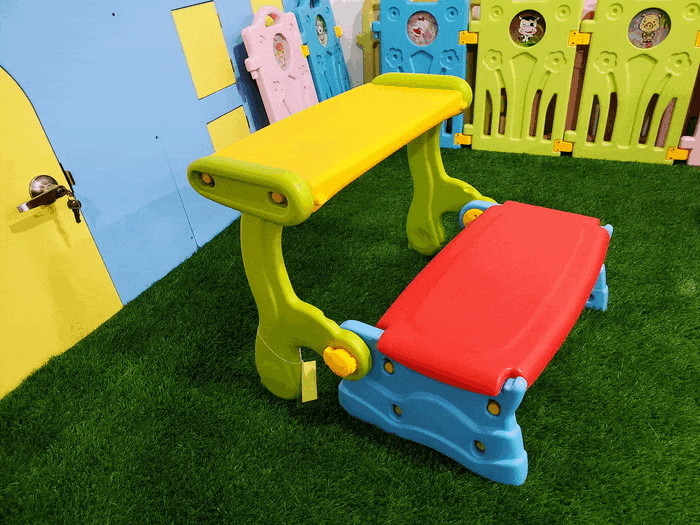 ชุดโต๊ะและม้านั่ง 2-IN-1