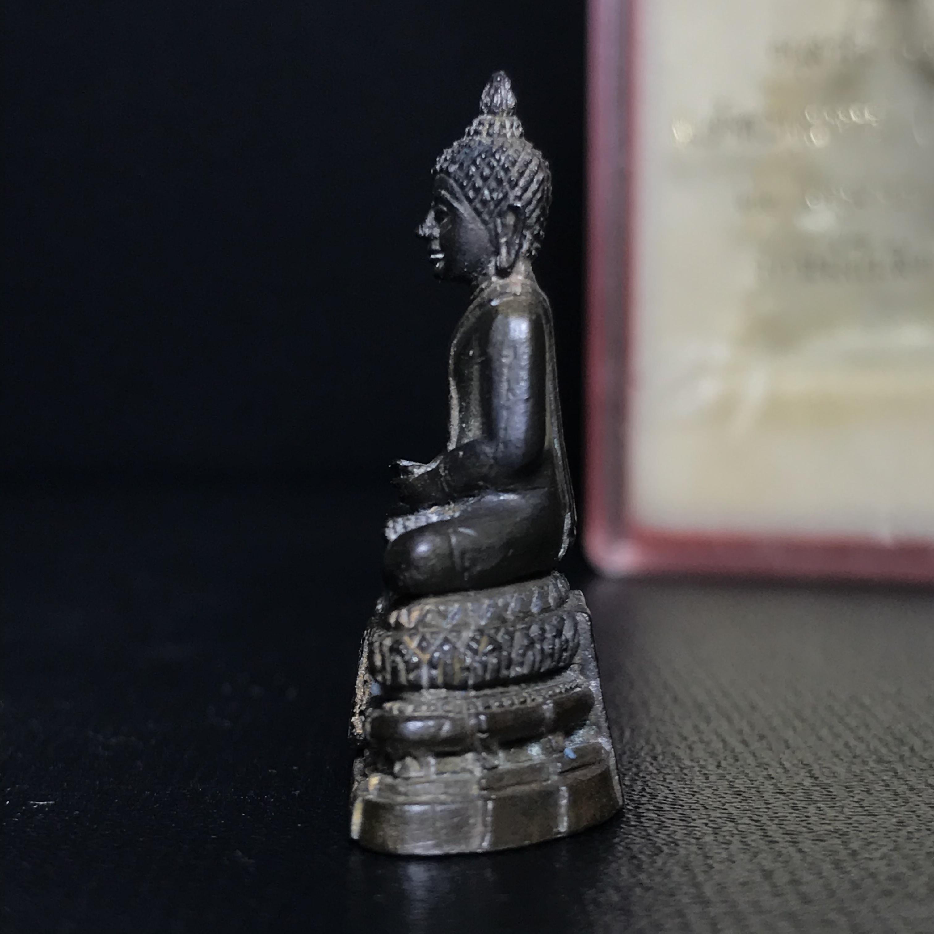 กริ่งพิมพ์พระประธาน รุ่นอนุสรณ์ 100ปี สมเด็จพระพุฒาจารย์(โต พฺรหฺมร์สี)วัดระฆังโฆสิตาราม ปี2515(ในหลวงรัชกาลที่9เสด็จเททอง)(1ใน5000 องค์)นิยมหายาก