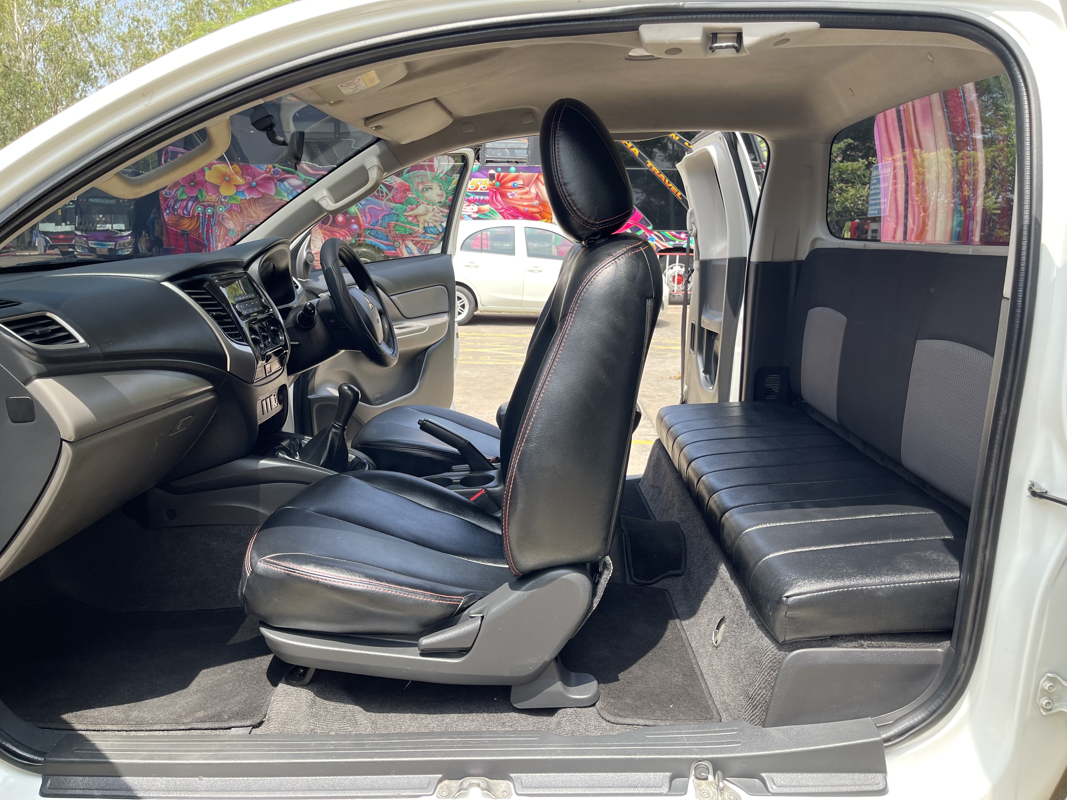 Mitsubishi Triton All New Cab 2.5 GLX Plus 2015 ขาวมุก