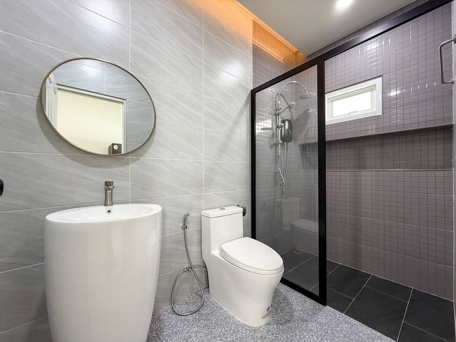 For Sales : Thalang, 2-Story Town House, modern-minimal style, 2 Bedrooms 2 Bathrooms