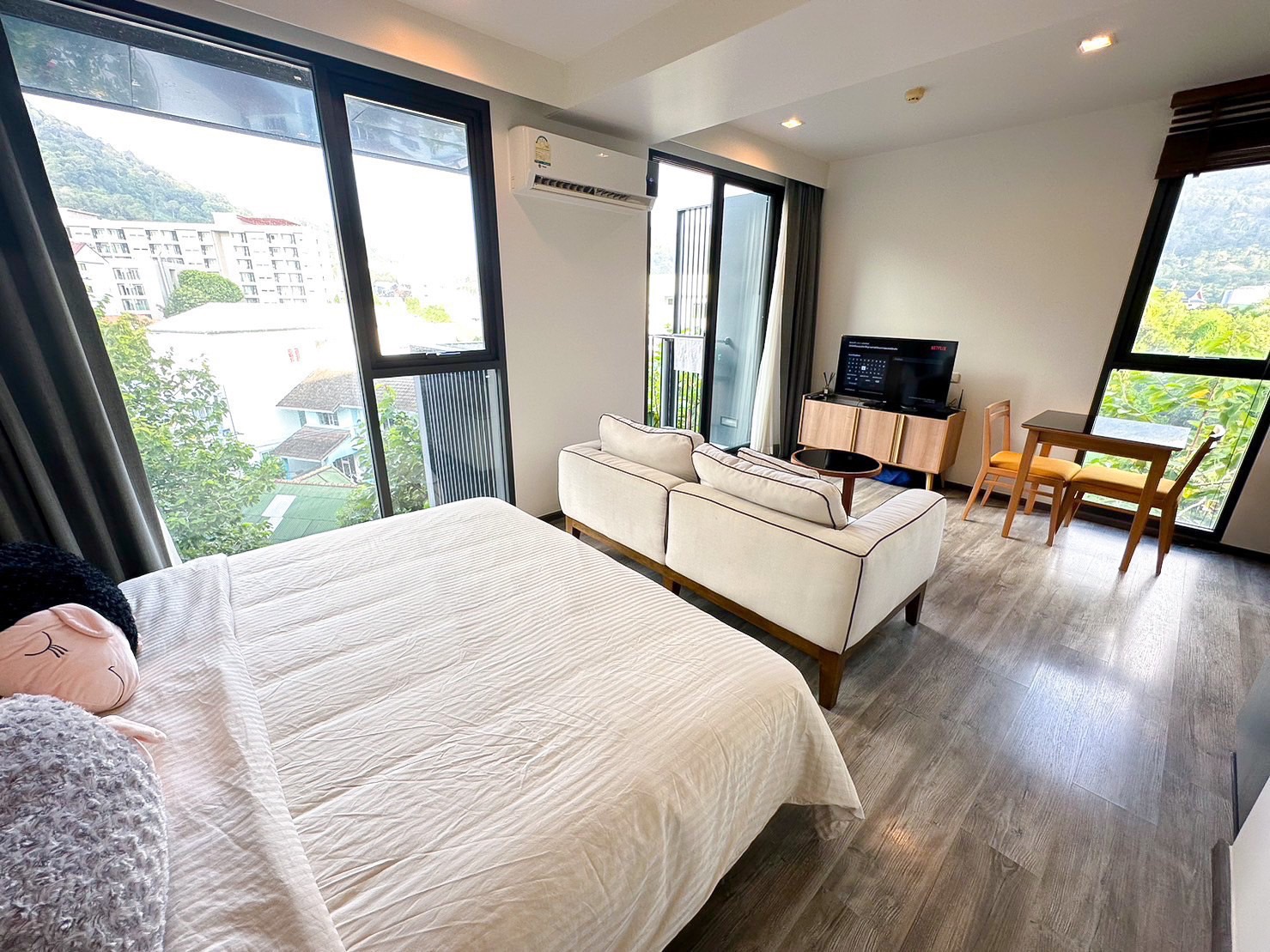 For Rent : Patong, The Deck Condominium, 1 Bedroom 1 Bathroom, 5th flr.
