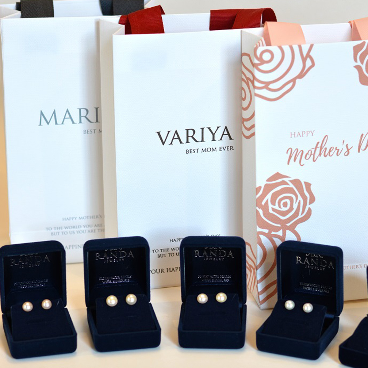 ต่างหูไข่มุกน้ำจืดแท้ ตัวเรือนทำด้วยเงินแท้ Silver925