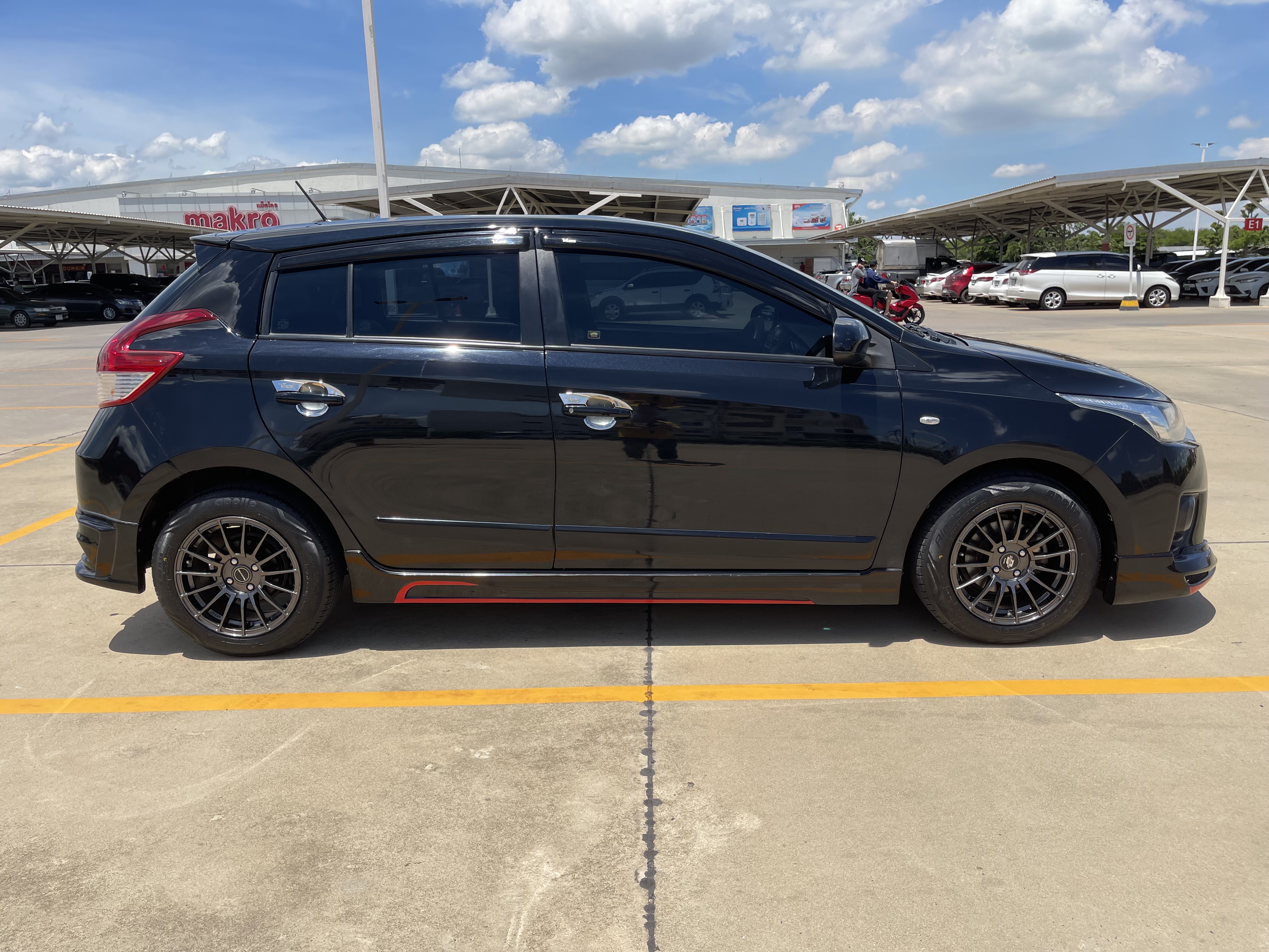 Toyota Yaris 1.2 E At 2017 ดำ