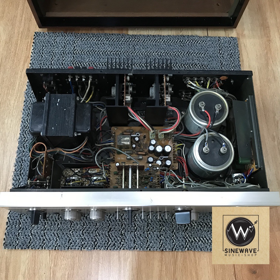 Integrated Amp ยี่ห้อ Luxman รุ่น L-308 (Made in Japan) ไฟ 220Volts