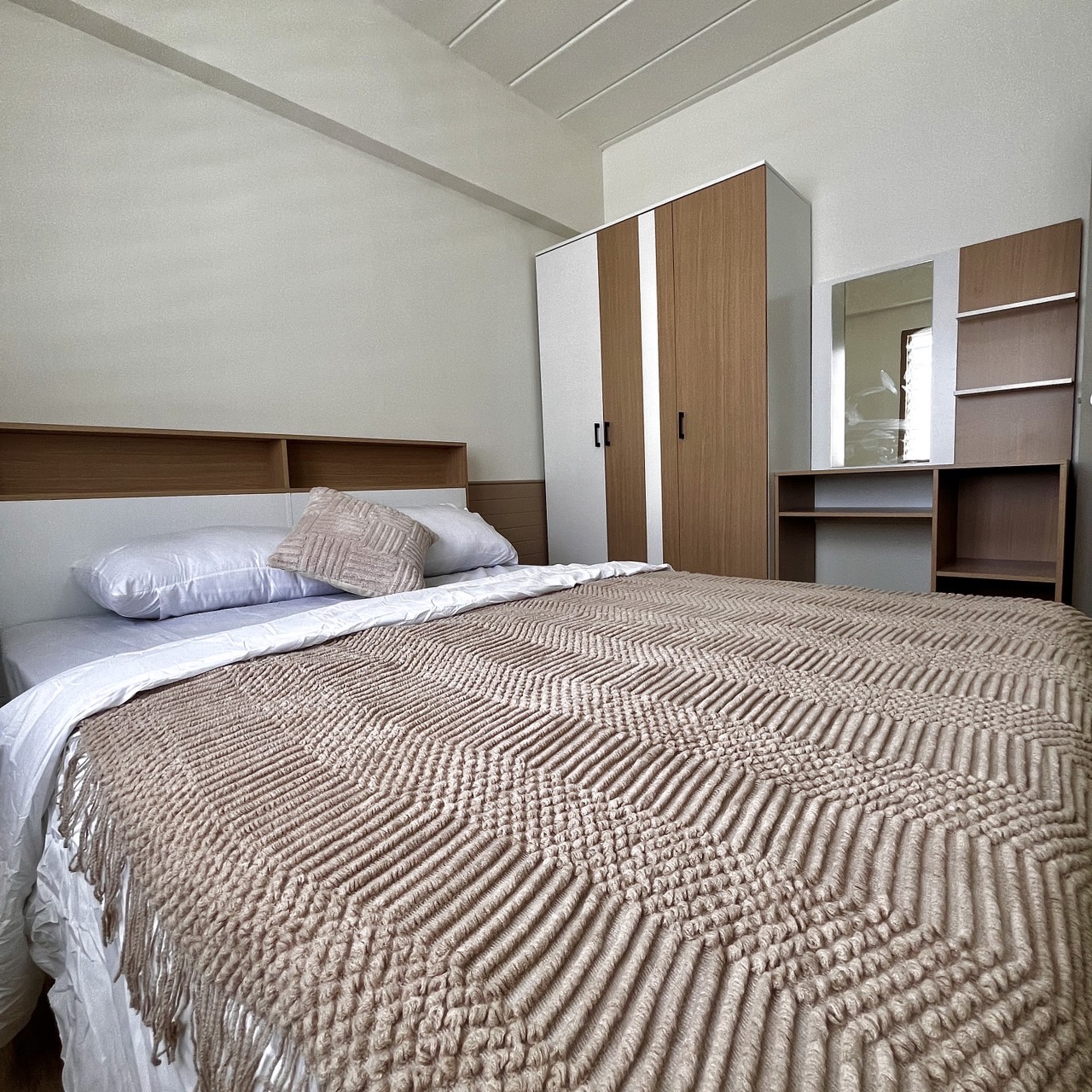For Sale : Thalang, Room at Ban Pon, 1 Bedroom 1 Bathroom, 3rd flr.