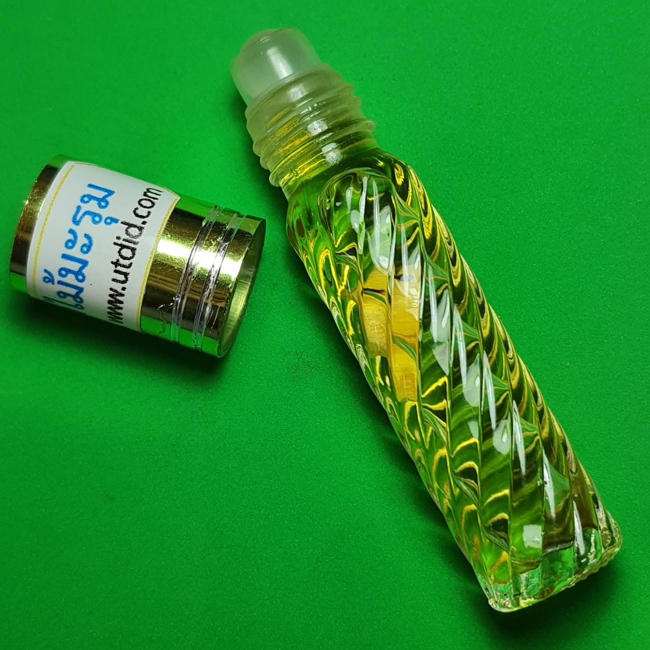 ของเสน่ห์ น้ำมันเสน่ห์สาริกาไม้มะรุม สาริกาไม้ สาริกาแท้ สาริกาค้าขาย น้ำมันสาริกา สาริกามหาลาภ สาริกาให้โชค สาริกาค้าขาย สาริกาลิ้นทอง สาริกามหาเสน่ห์