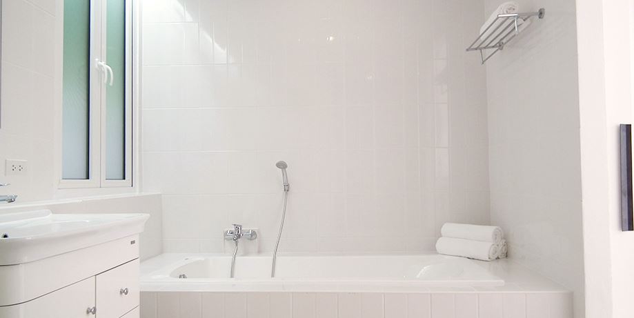 For Sales : Thalang, 5 Luxury Private Pool Villa , 23 bedrooms 17 bathrooms. 1,550 SQ.M.