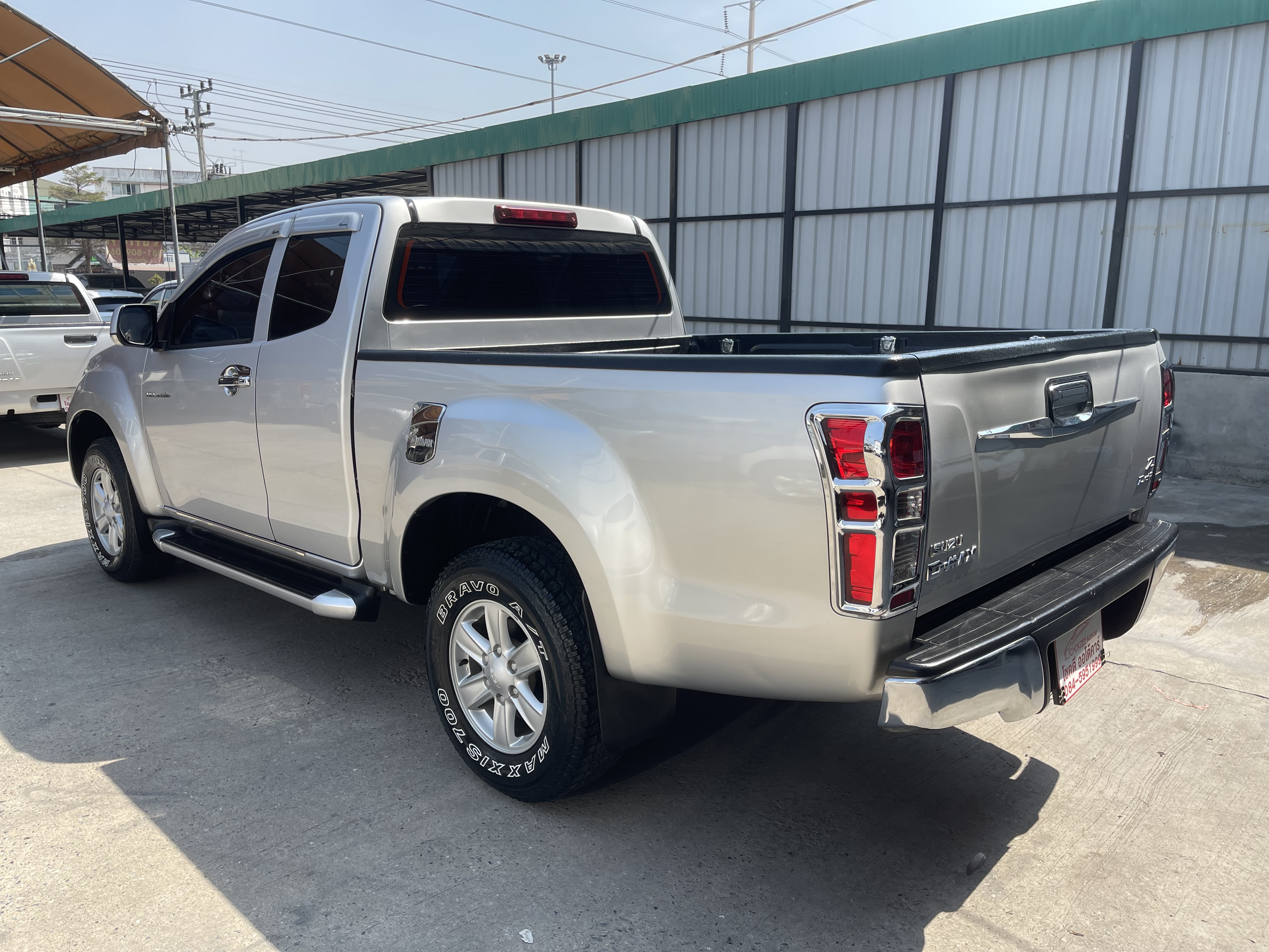 Isuzu Dmax All New Cab Hilander 2.5 Z 2015 เงิน