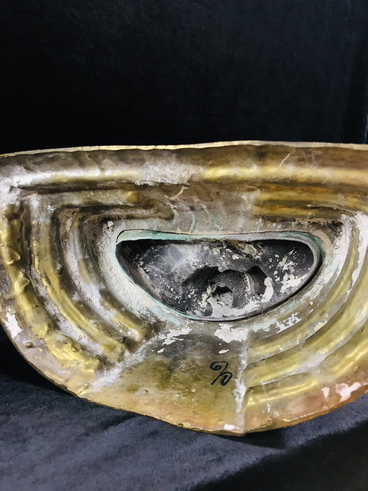 พระบูชาพระพุทธโสธร ภปร. รุ่นย้อนยุค ปี2539 กาญจนาภิเษกครองราชสมบัติครบ 50ปี หน้าตัก9นิ้ว เนื้อสามกษัตริย์ หมายเลข01314